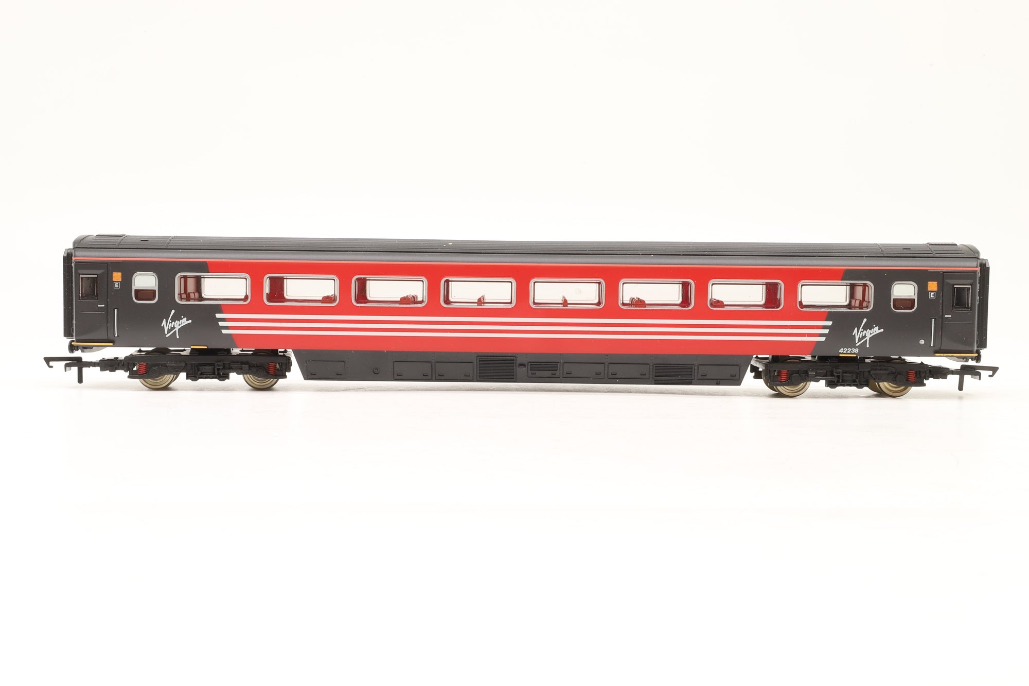 Hornby OO R2114 Virgin 125 High Speed Train DCC Fitted