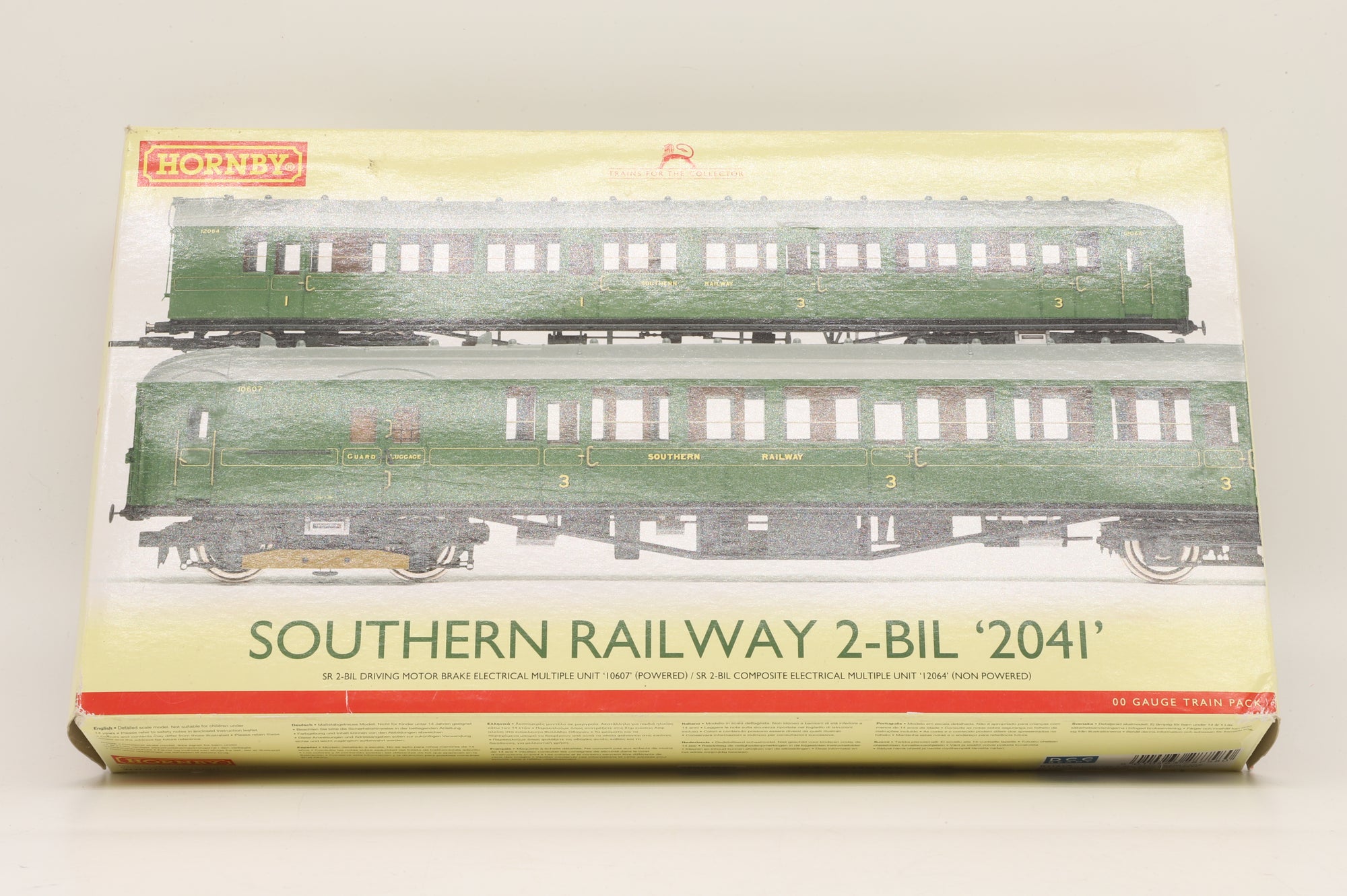 Hornby OO R3161A 2-BIL EMU 2041 in SR Green