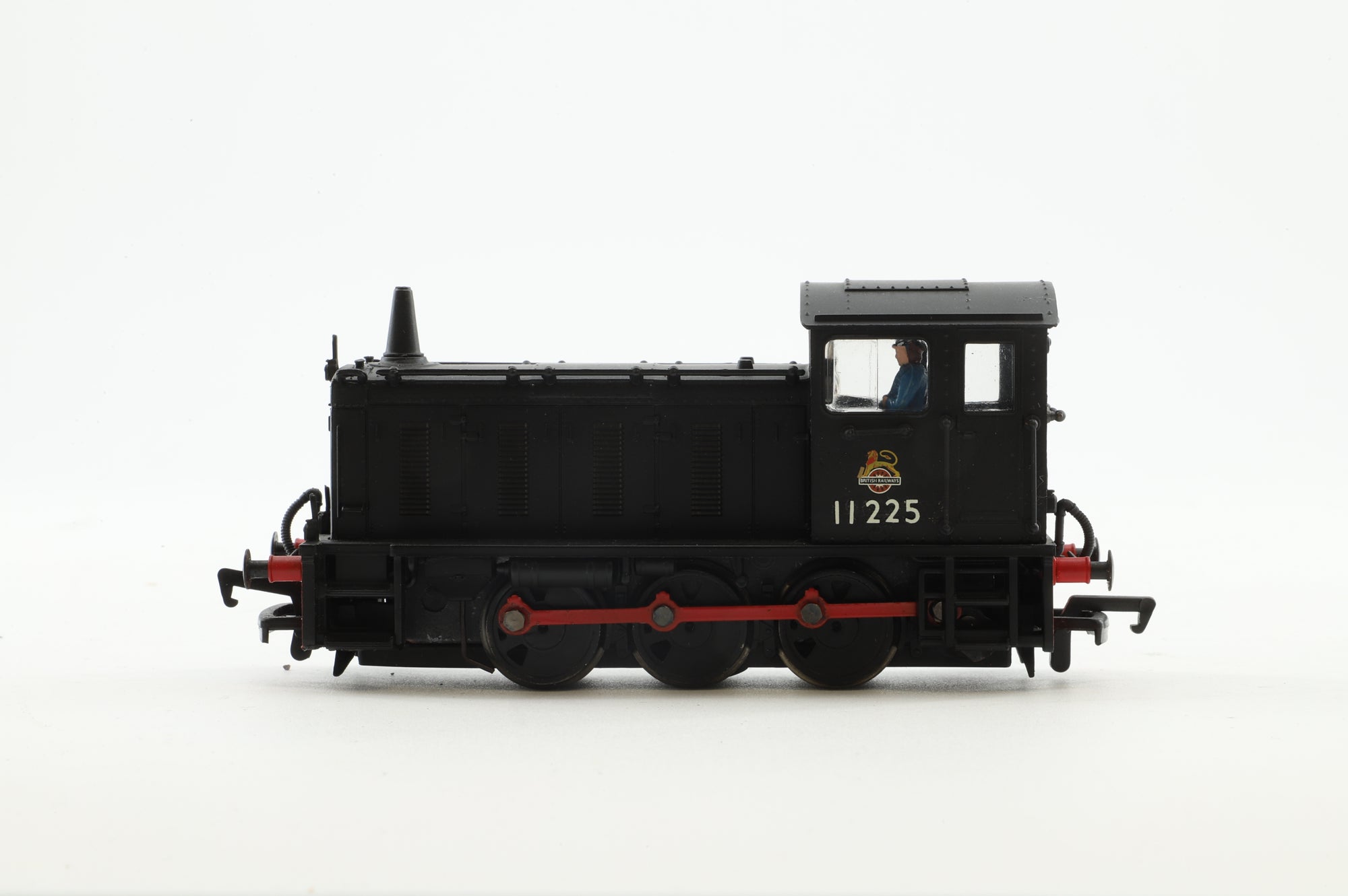 Bachmann OO 31-335 Class 04 Diesel Shunter '11225' BR Black Renumbered Non Runner
