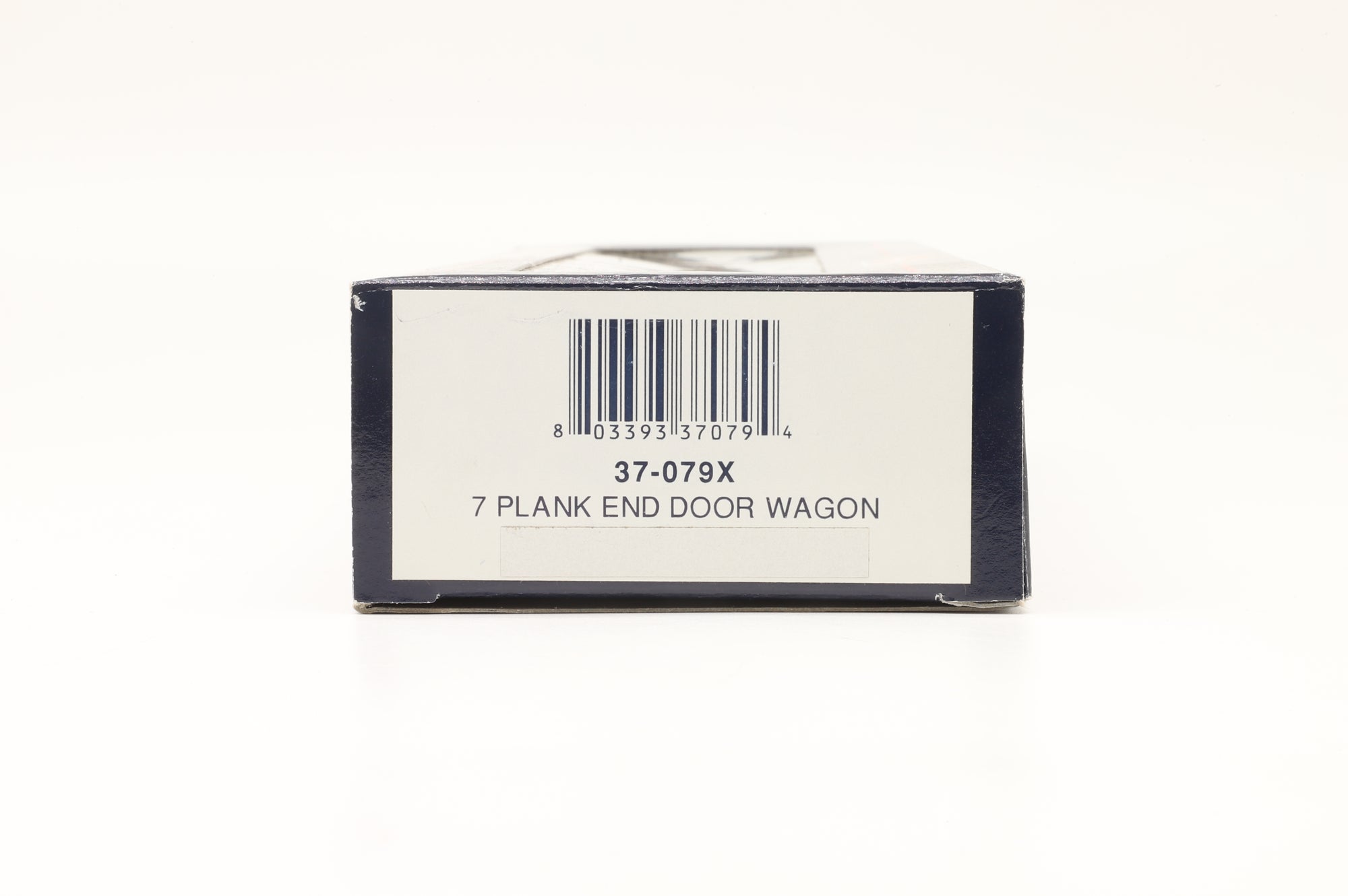 Bachmann OO 37-079X Triple Pack of Walter Boynton/Woodthorpe 7 Plank Wagons