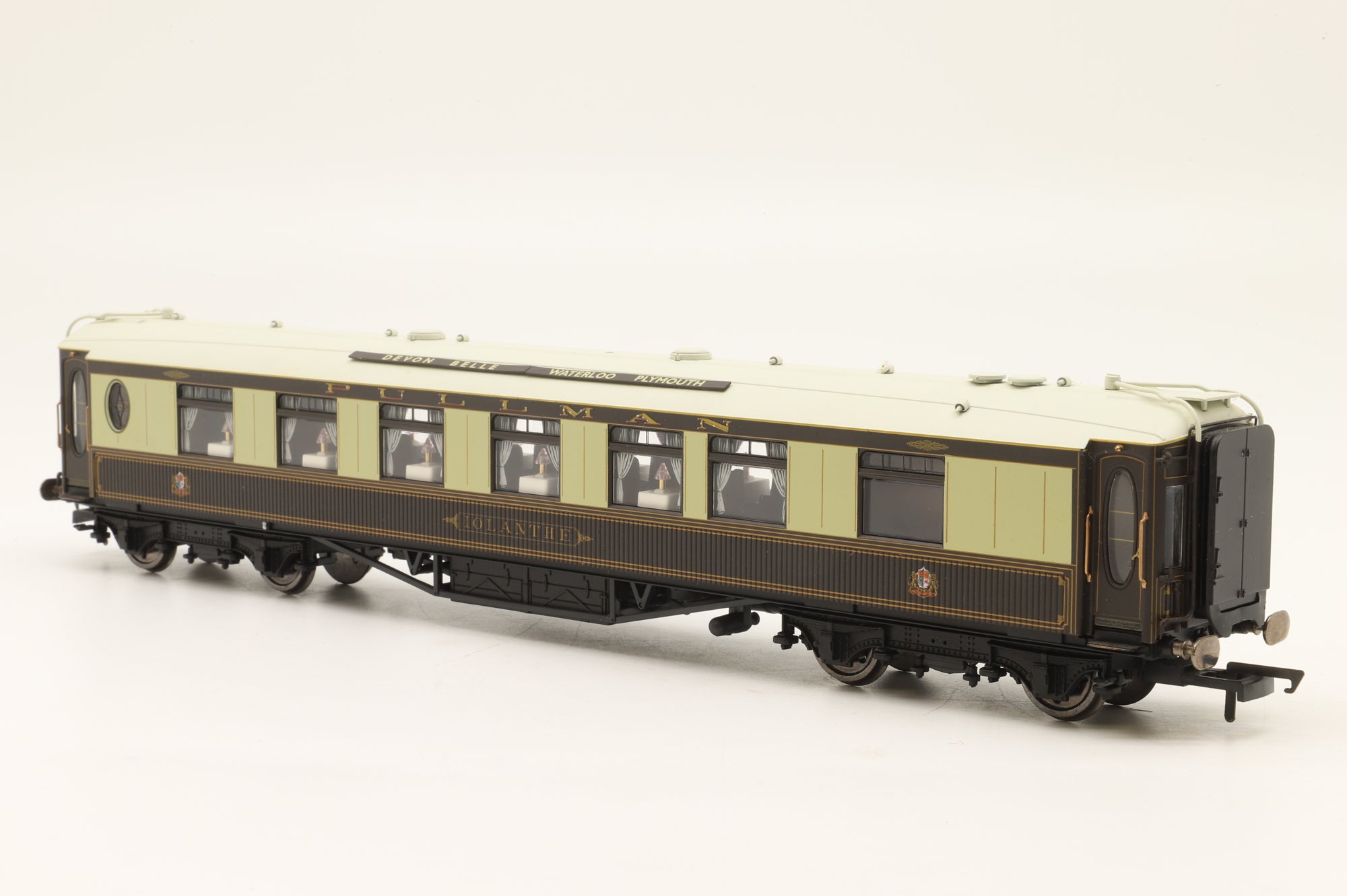 Hornby OO R2568 'Devon Belle' Train Pack Incl. West Country Class No.34030 & 3x K-Type Pullman Coaches