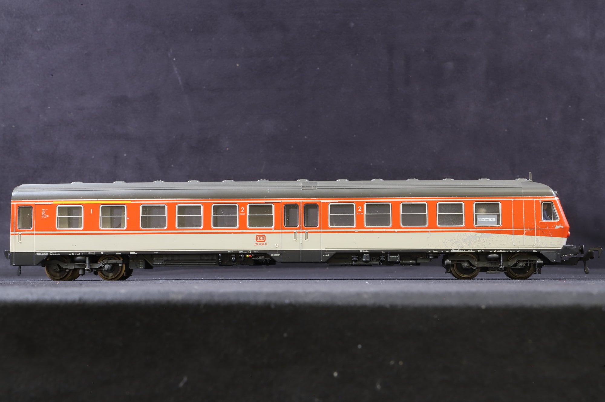 Fleischmann HO 4430 BR Class 614 '614 038-8 & 614 044-6' 2 Car DMU DB 2 & 3 Rail