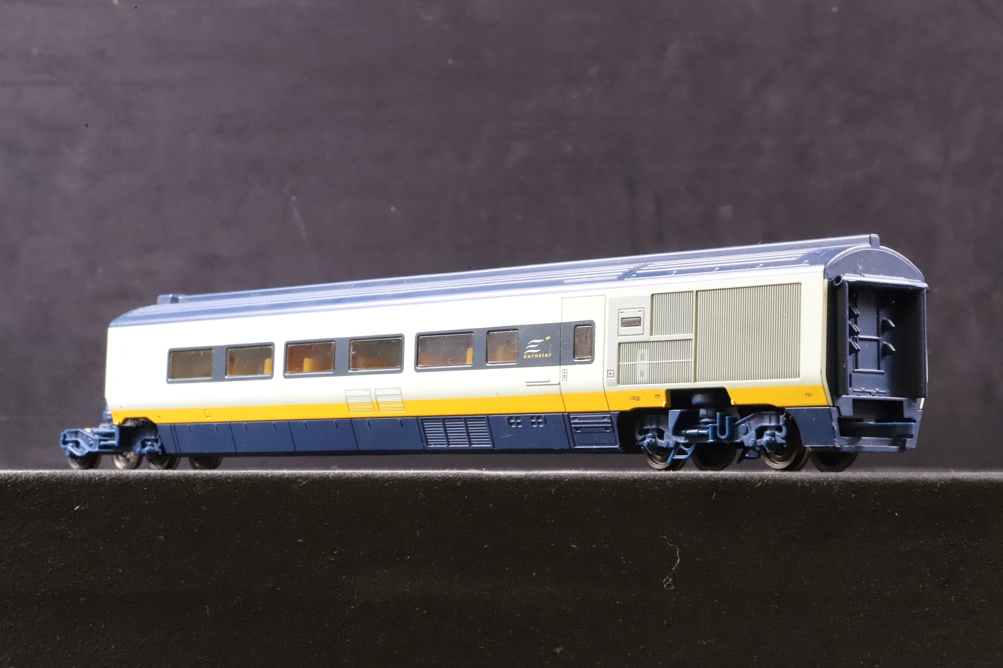 WORKSHOP Hornby OO R1013 Class 373 Eurostar 4 Car EMU