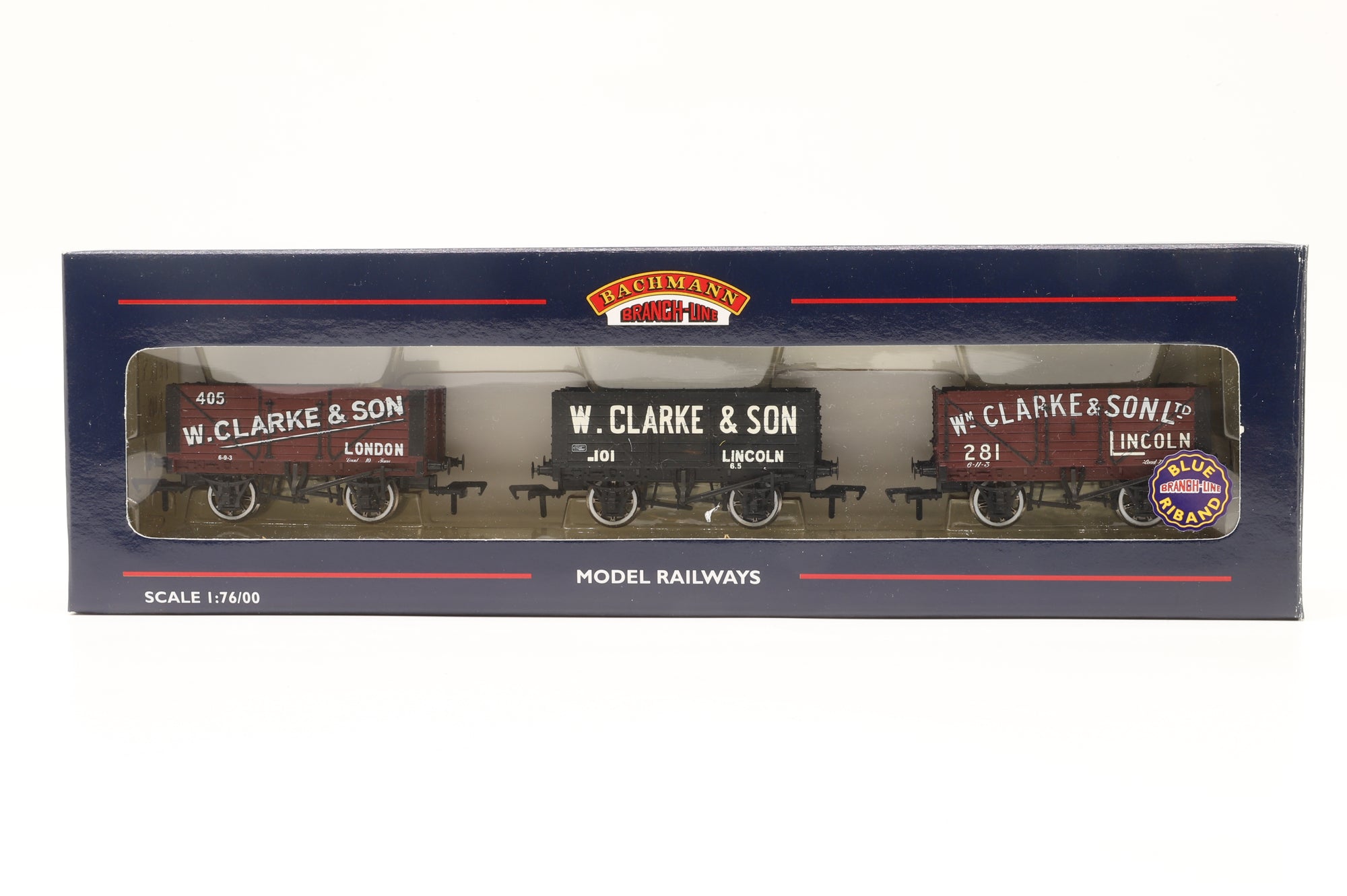 Bachmann OO 37-080U Triple Pack of 'W.Clarke' 7 Plank Wagons