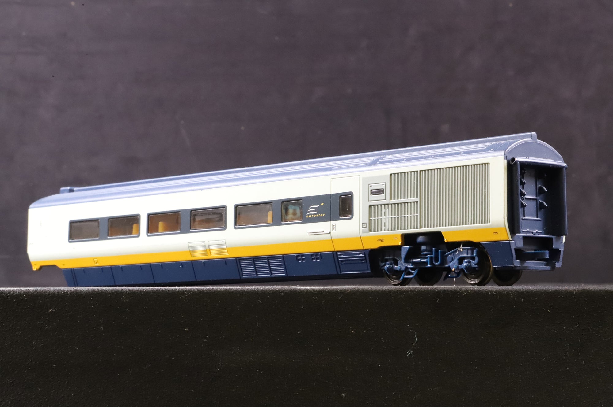 WORKSHOP Hornby OO R1013 Class 373 Eurostar 4 Car EMU