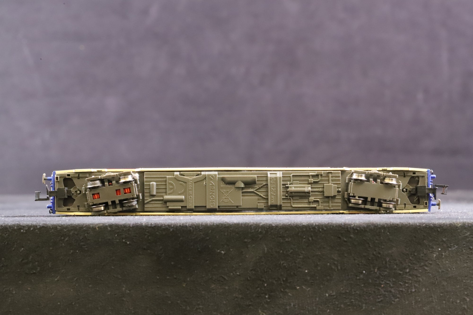 Arnold N Gauge HN2278 RENFE Diesel Railcar 5047 in ÖBB Livery