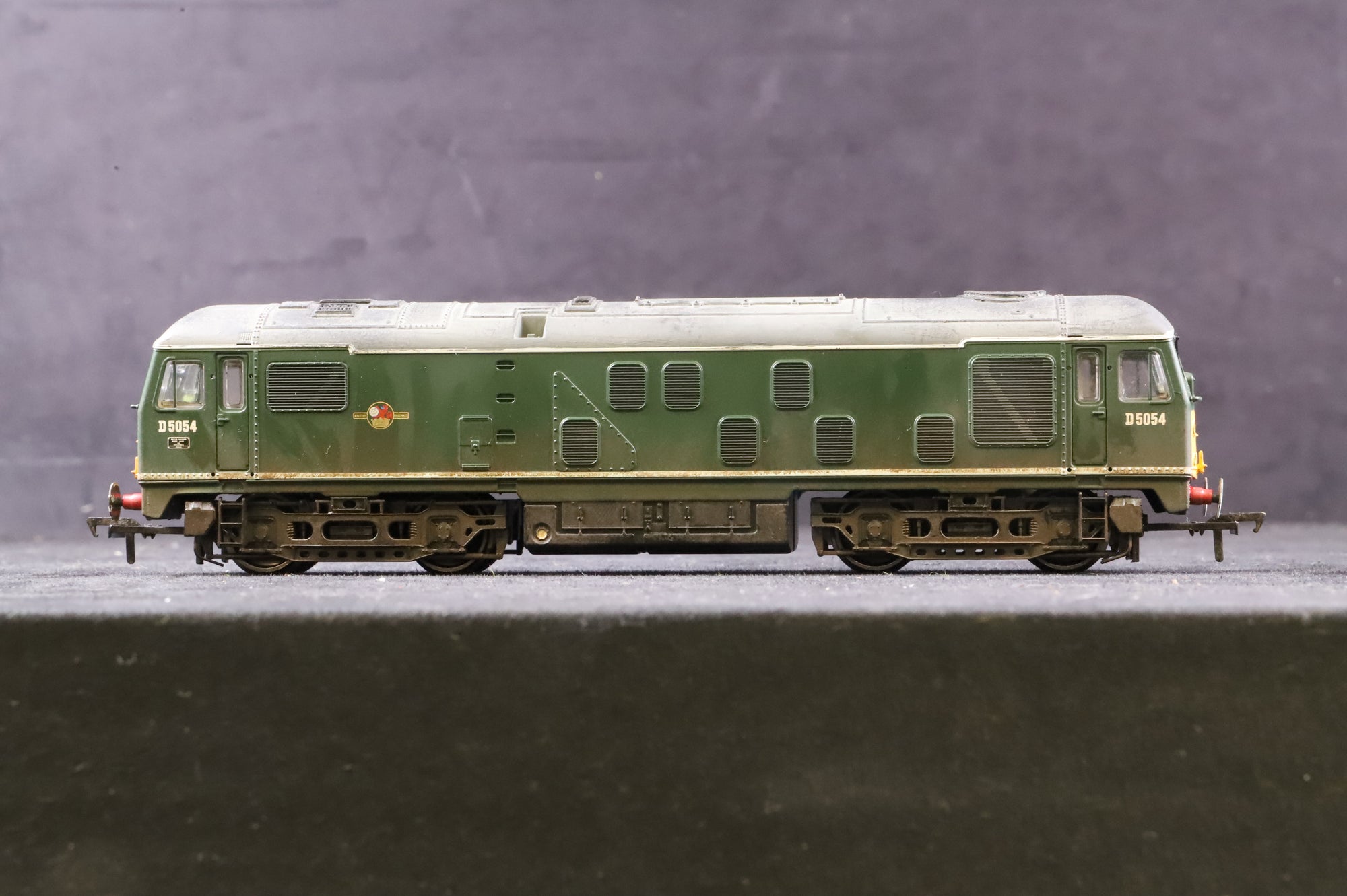 WORKSHOP OO Bachmann OO 32-426 Class 24 D5054 in BR Green - Non Runner - Weathered