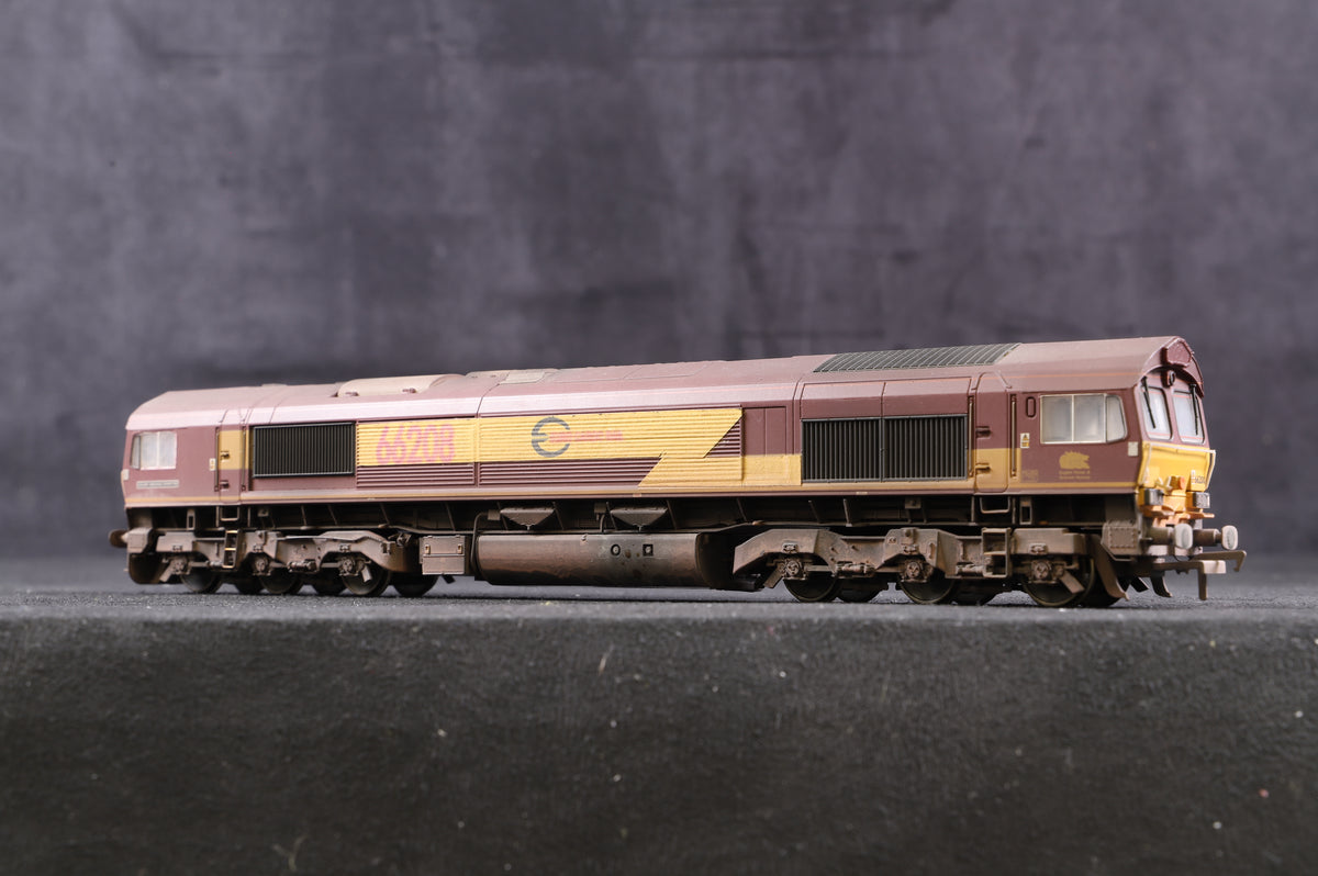 Bachmann OO 32-730 Class 66 &#39;66208&#39; Diesel Railway Heritage Committee EWS Weathered &amp; Renumbered