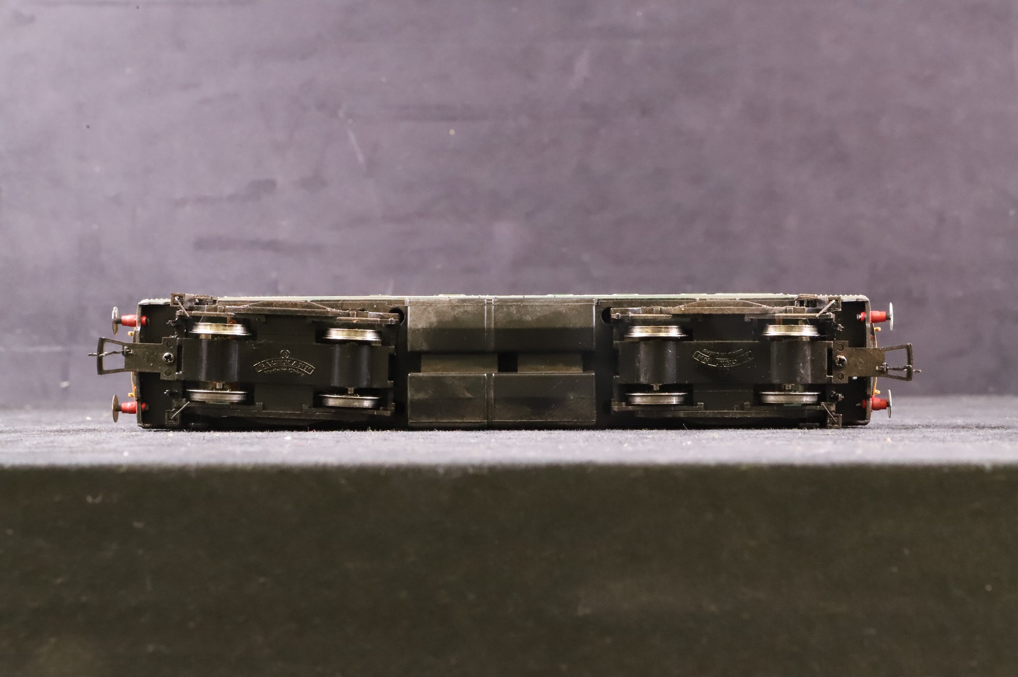 WORKSHOP OO Bachmann OO 32-426 Class 24 D5054 in BR Green - Non Runner - Weathered