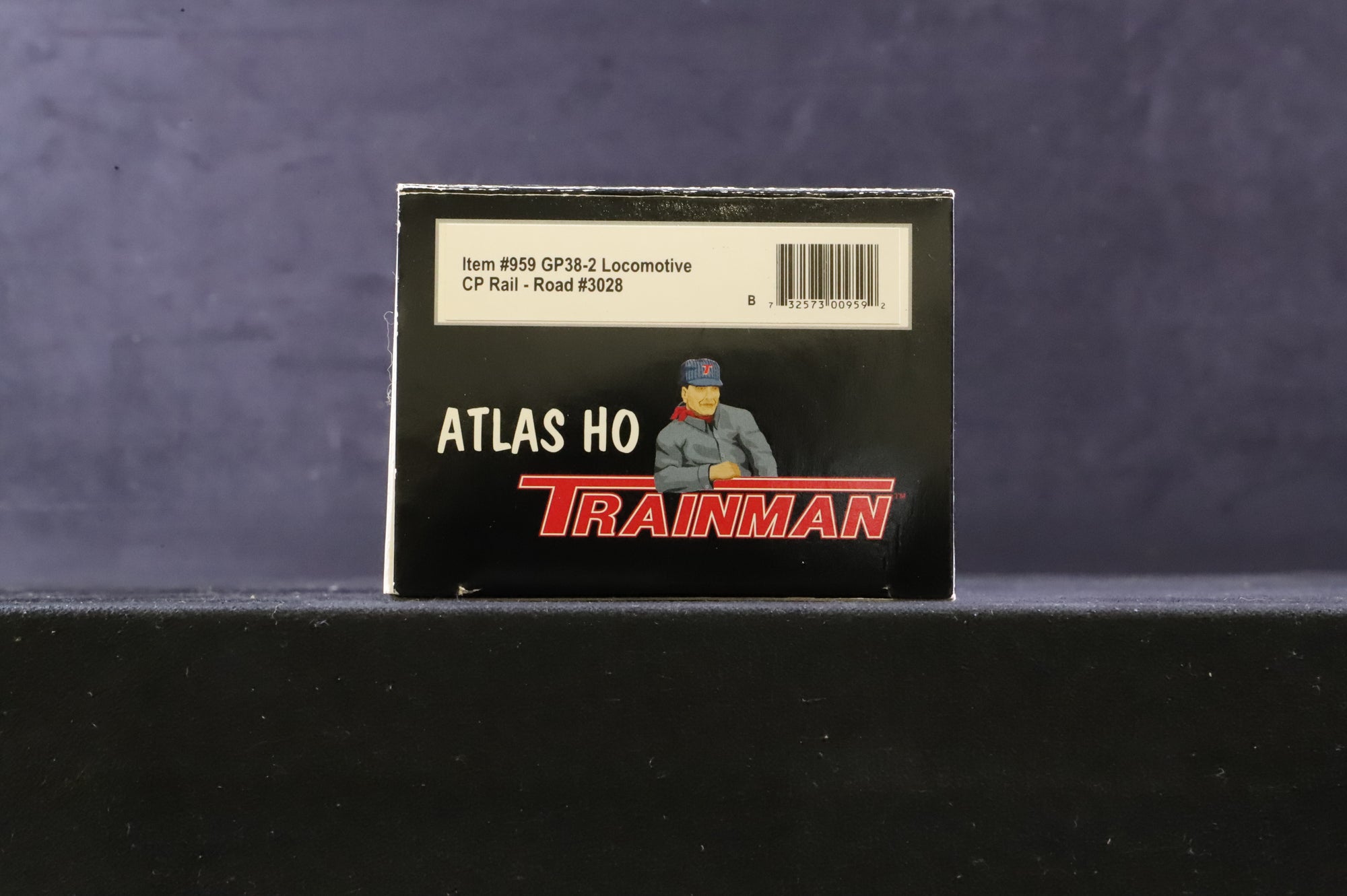 Atlas HO 959 GP38-2 Locomotive CP Rail - Road #3028