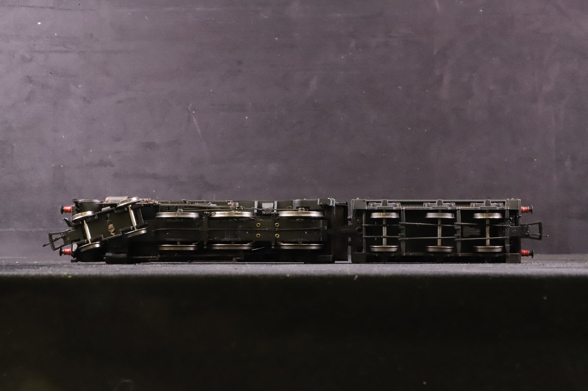 Bachmann OO 31-714 Class B1 '61221' BR Lined Black E/C Renumbered & Weathered