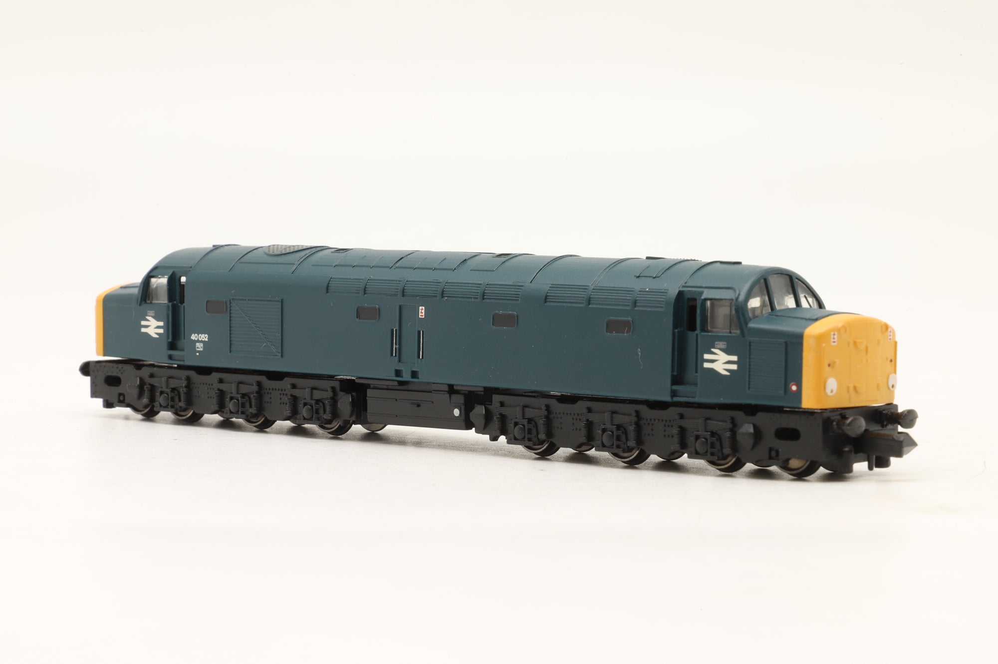 WORKSHOP Graham Farish N 371-176 Class 40 '40052' BR Blue