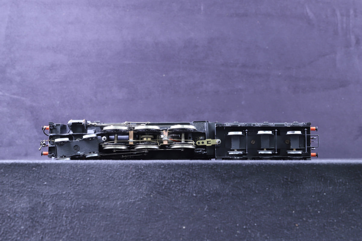 DJH OO Kit Built BR Standard Class 4 75048 in BR Lined Black w/ Late Crests
