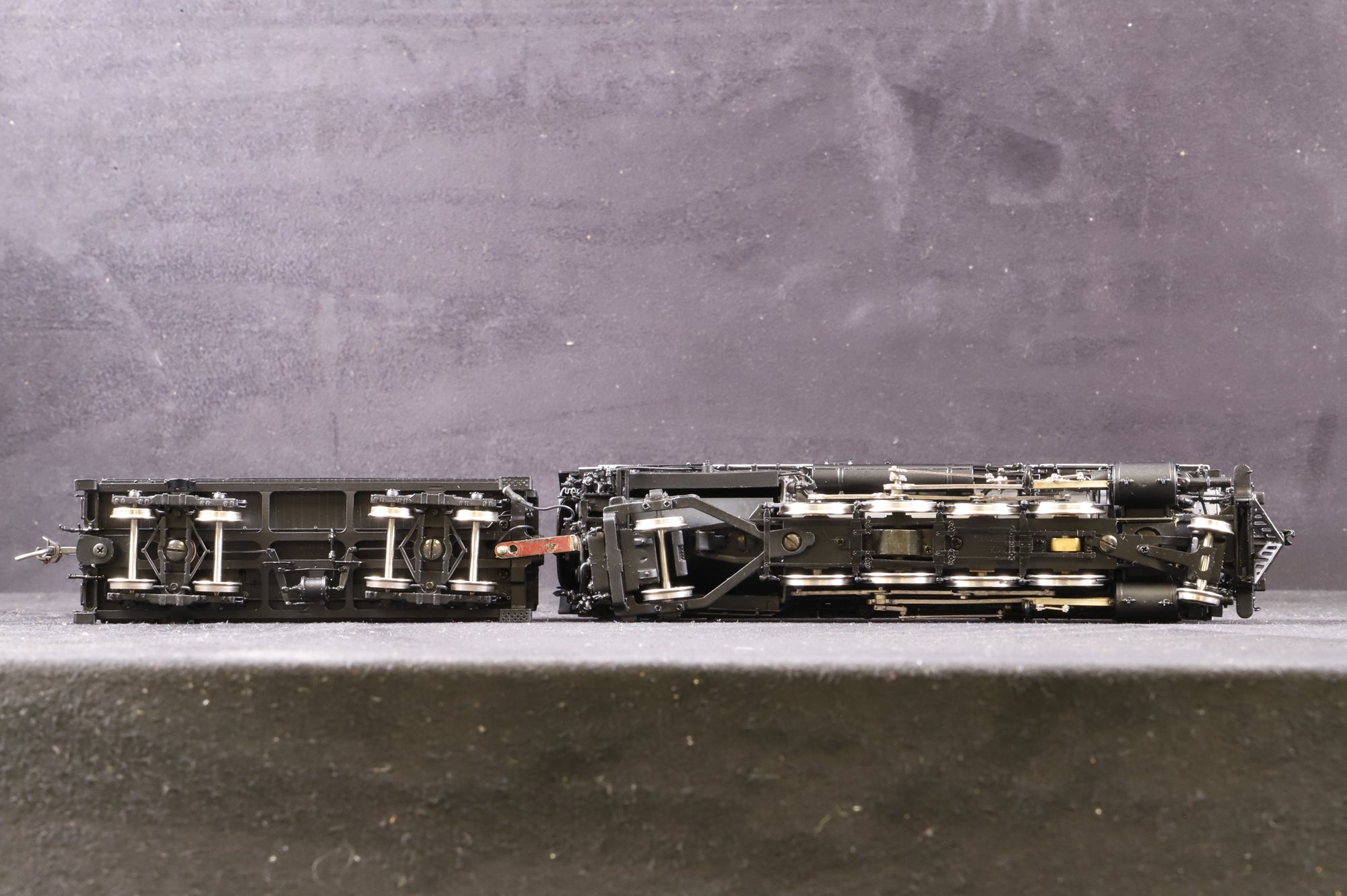 Samhongsa/W&R Enterprise HO Brass W-5 2-8-2 Version 1 Painted Gray Boiler