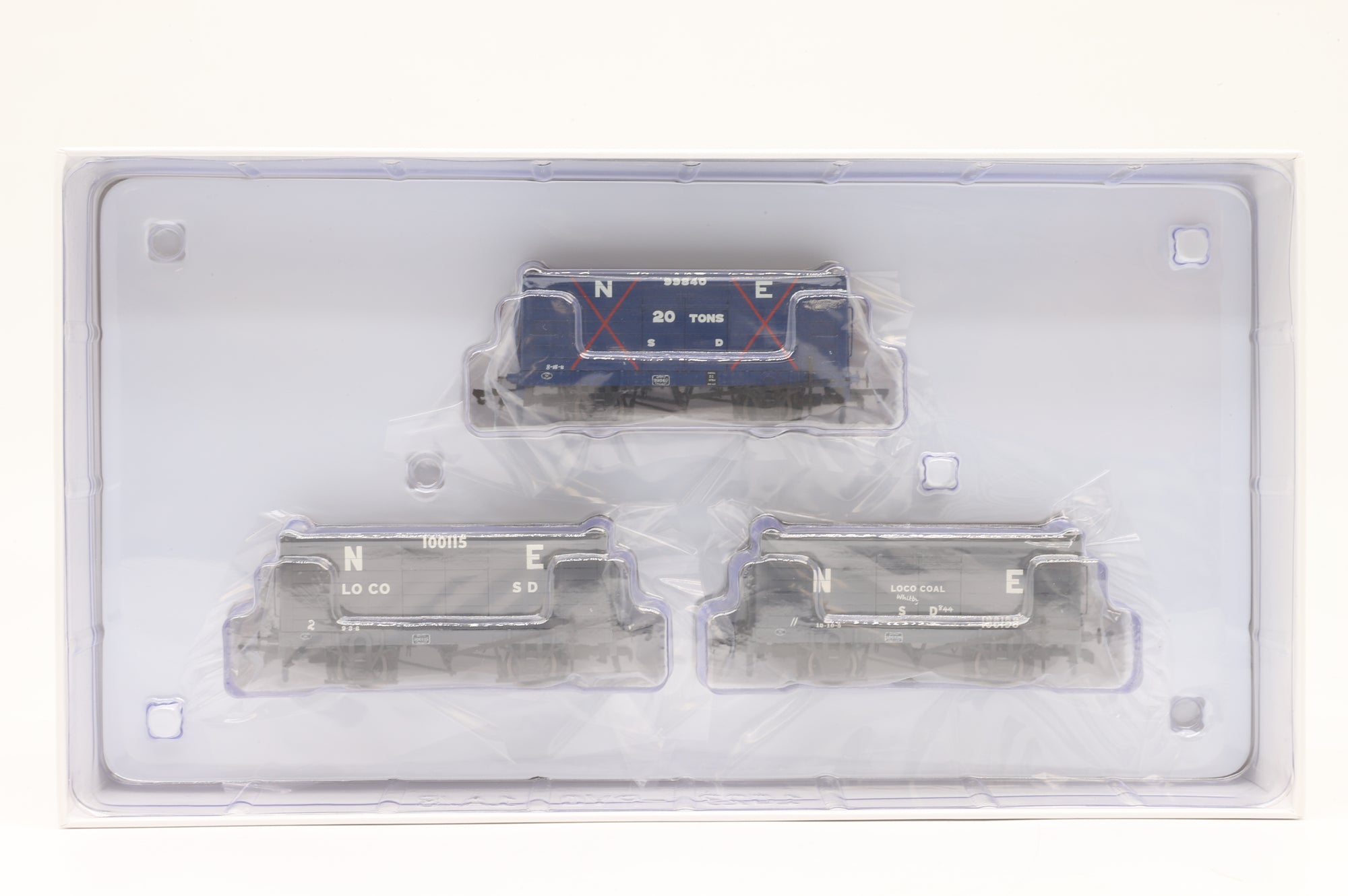 Accurascale OO Acc2828 NER Hopper Mixed Q3 Triple Pack E NER Blue/LNER Grey