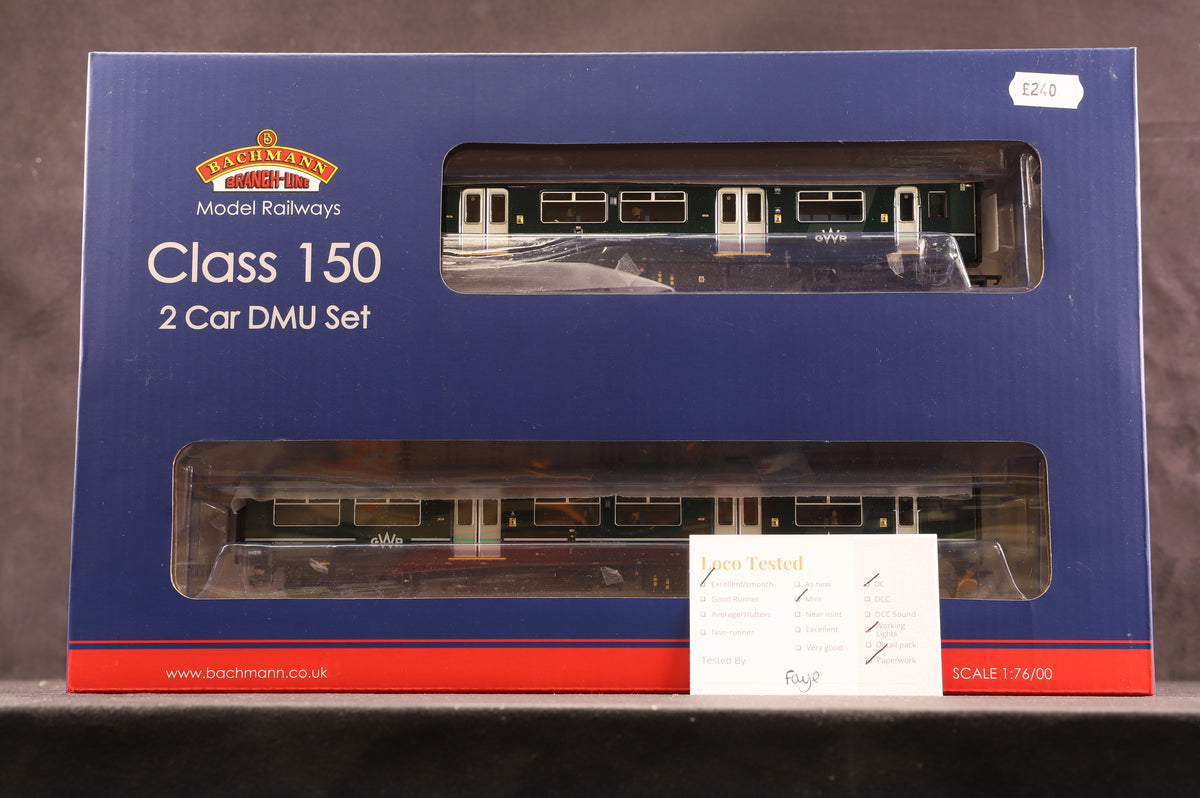 Bachmann OO 32-940 Class 150/2 2 Car DMU &#39;150216&#39; GWR Green (First group) Fitted with Passengers