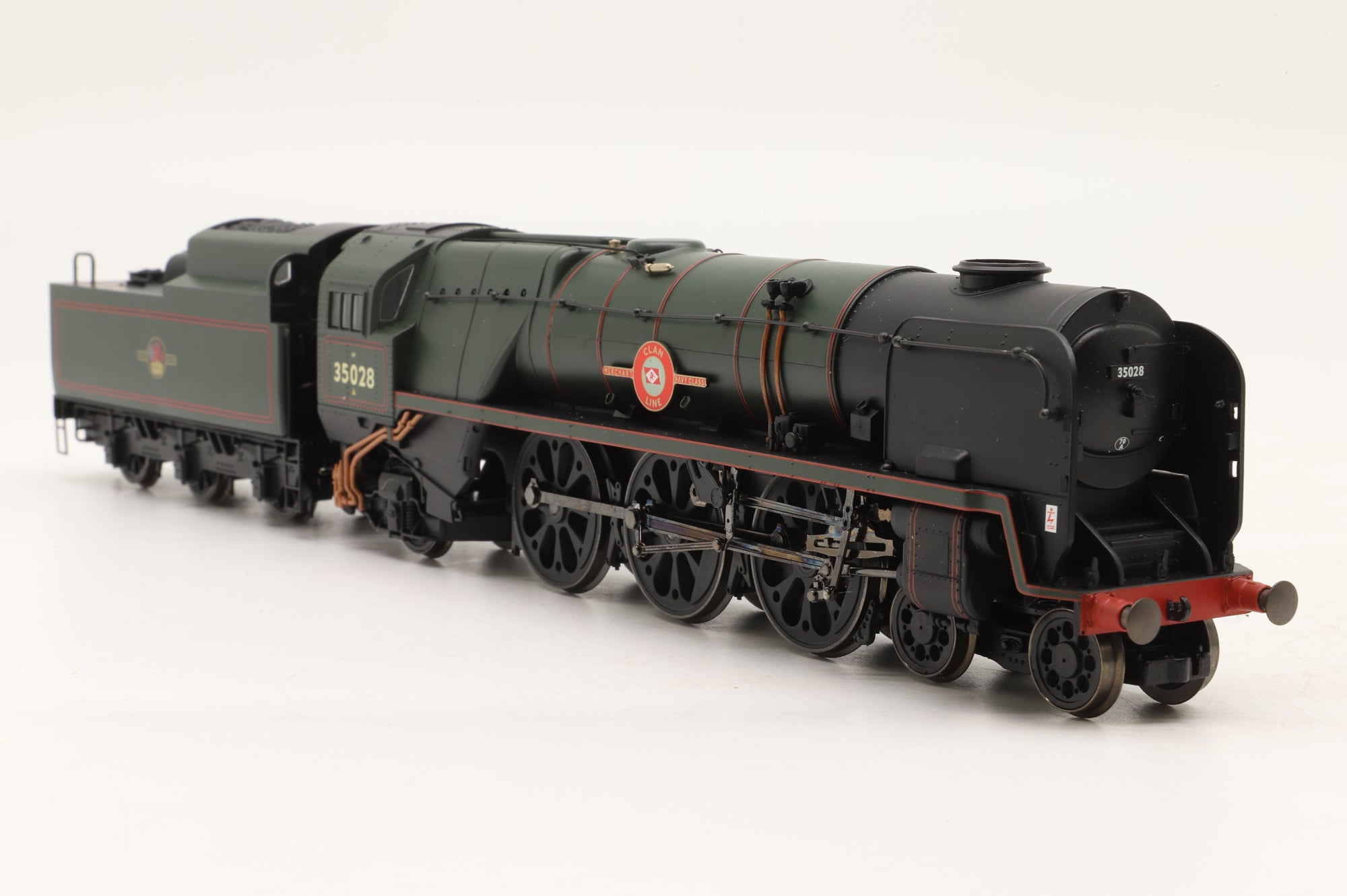 Hornby OO R2169 Merchant Navy Class '35028' 'Clan Line' BR Green L/C