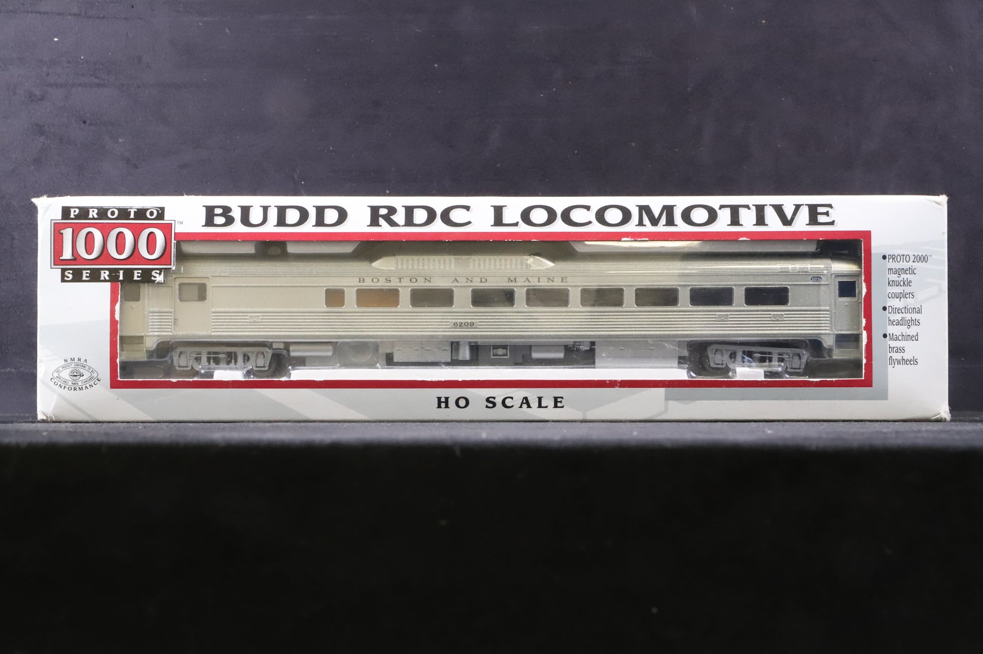 Proto 1000 HO 23974 Budd RDC Loco No.6209 in Boston & Maine Livery