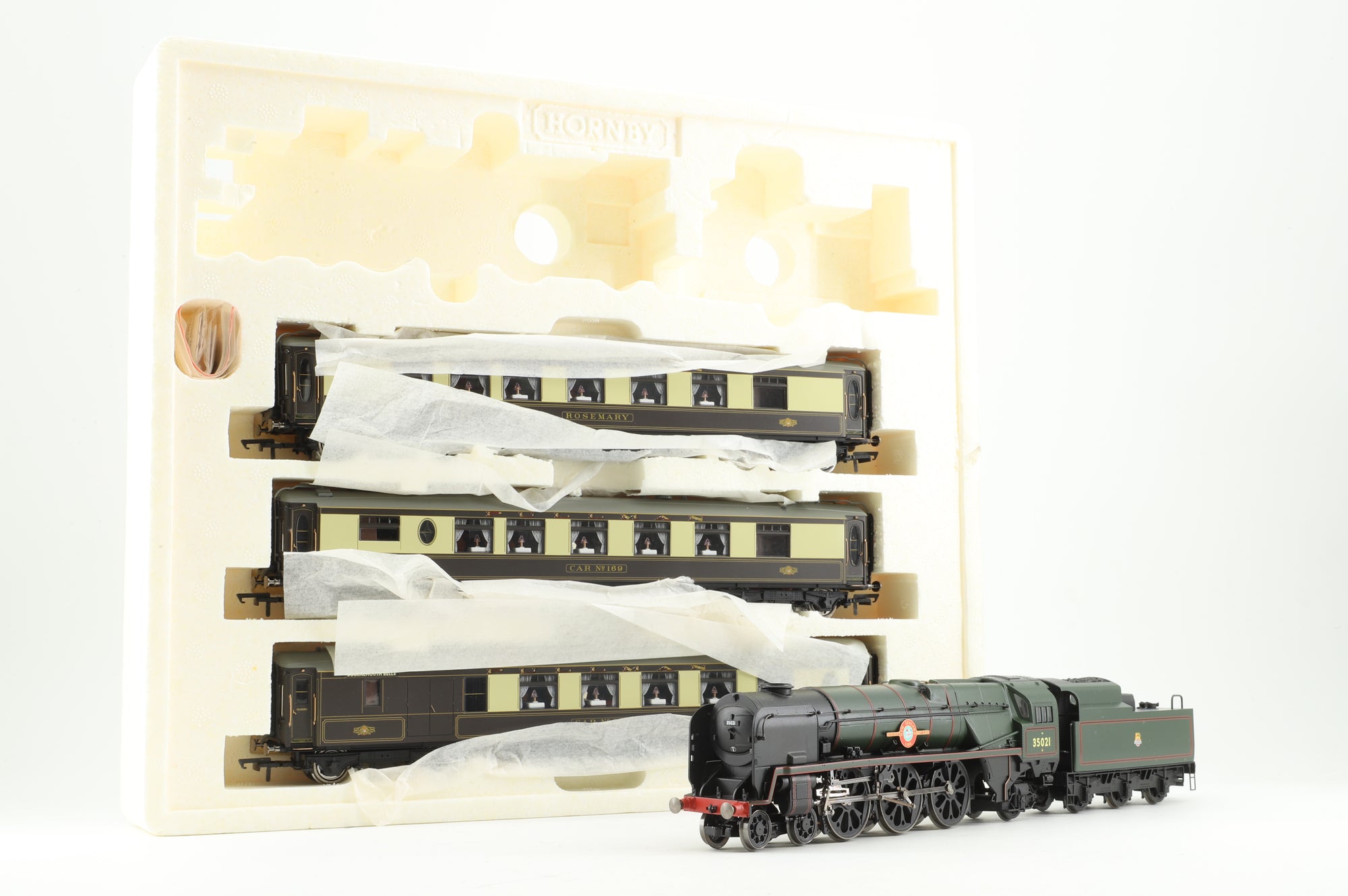 Hornby OO R2300 Bournemouth Belle Train Pack