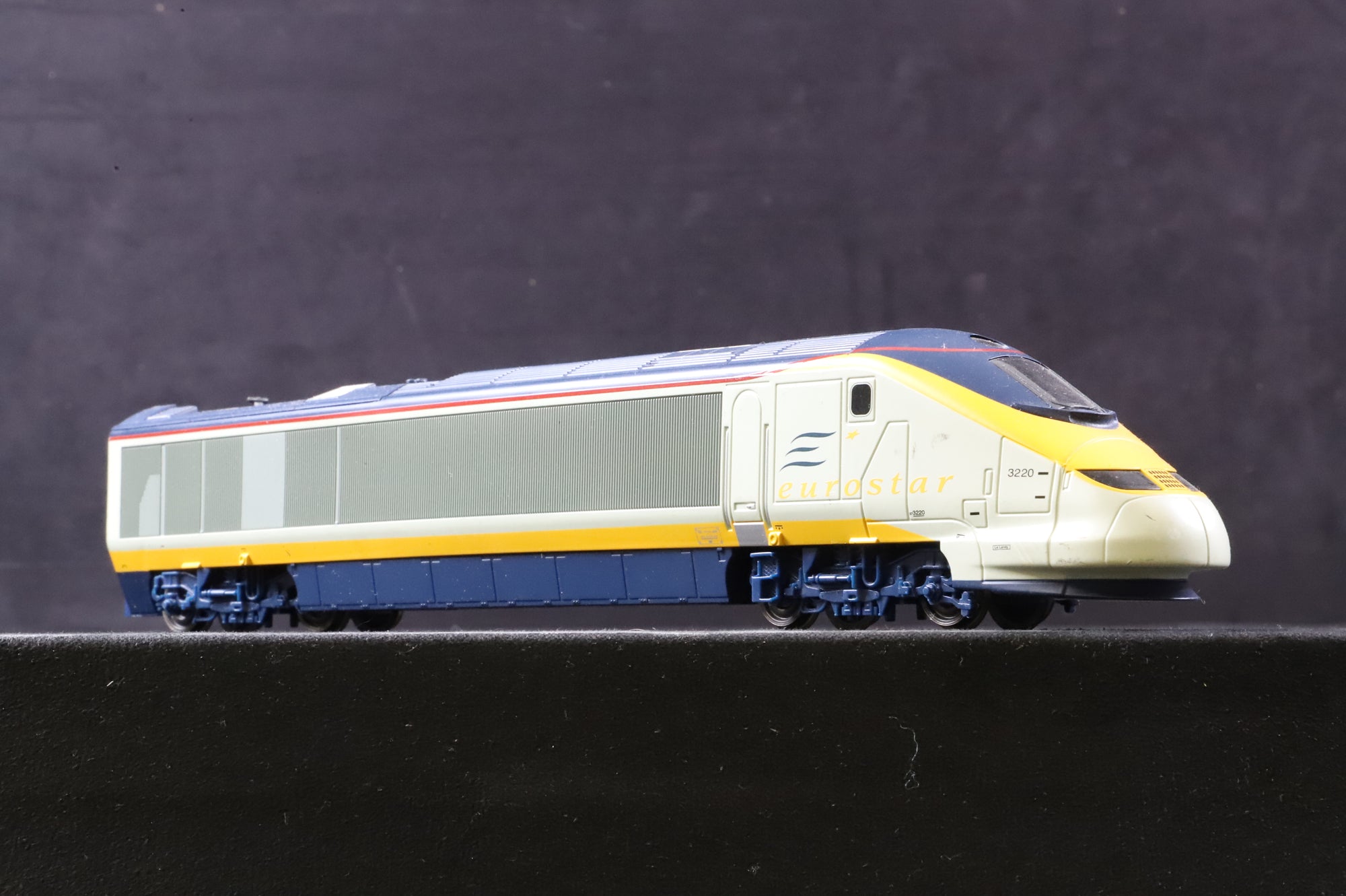 WORKSHOP Hornby OO R1013 Class 373 Eurostar 4 Car EMU