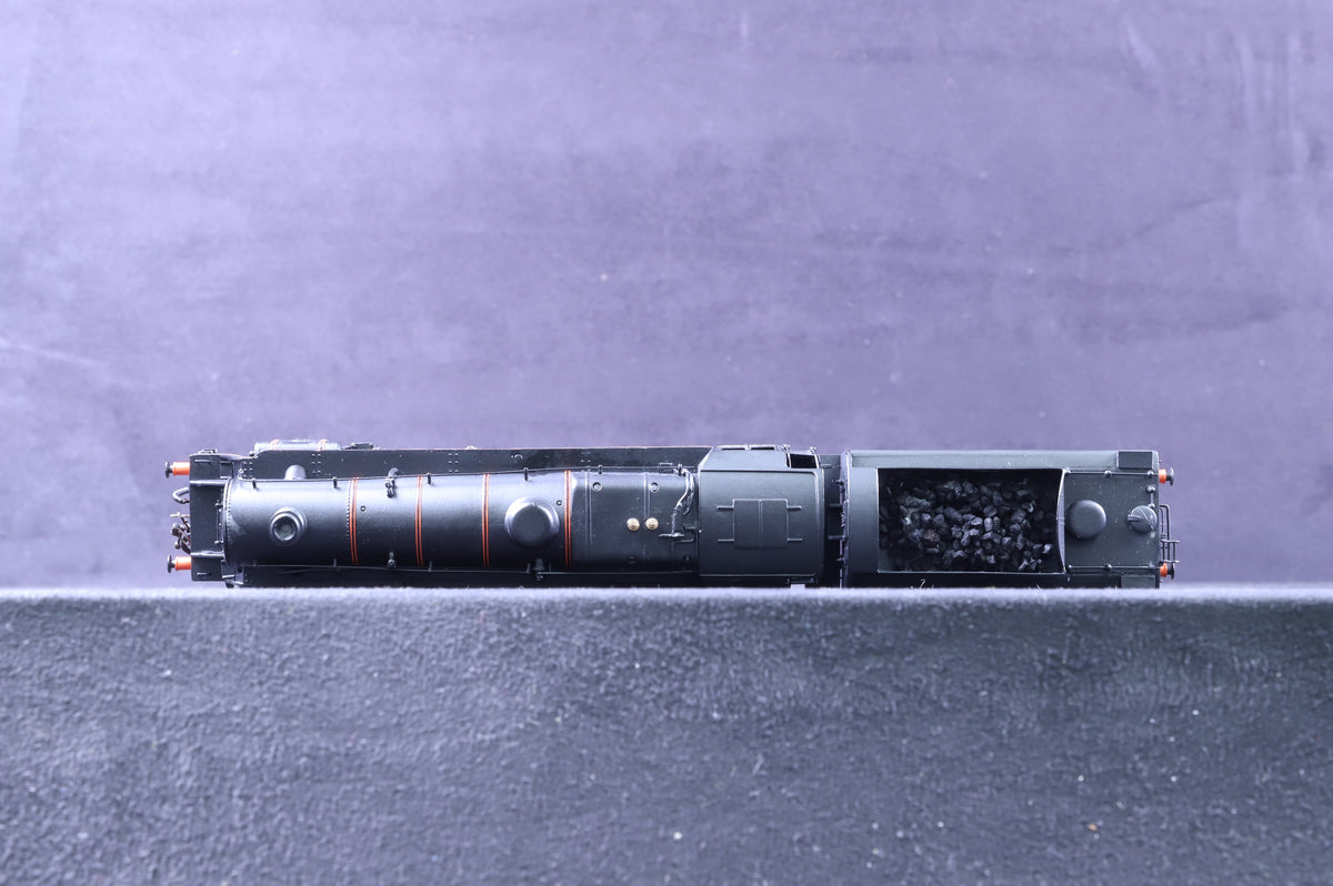 DJH OO Kit Built BR Standard Class 4 75048 in BR Lined Black w/ Late Crests