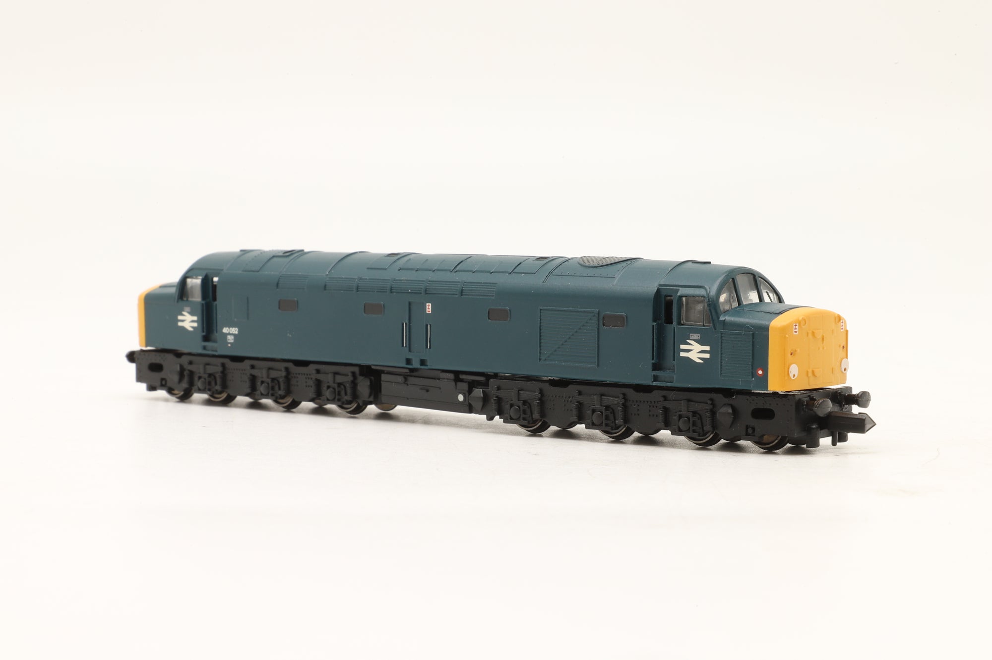 WORKSHOP Graham Farish N 371-176 Class 40 '40052' BR Blue