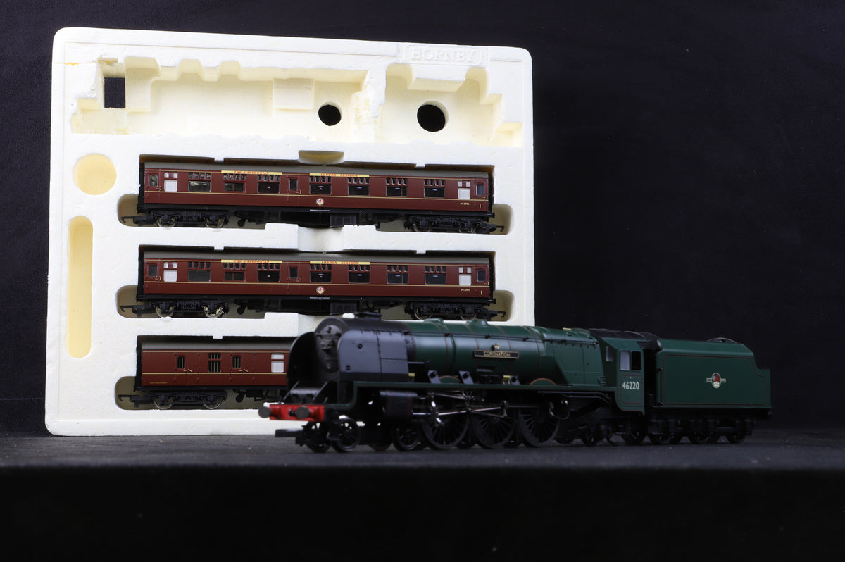 Hornby OO R2306 &#39;The Caledonian&#39; Train Pack - DCC Sound