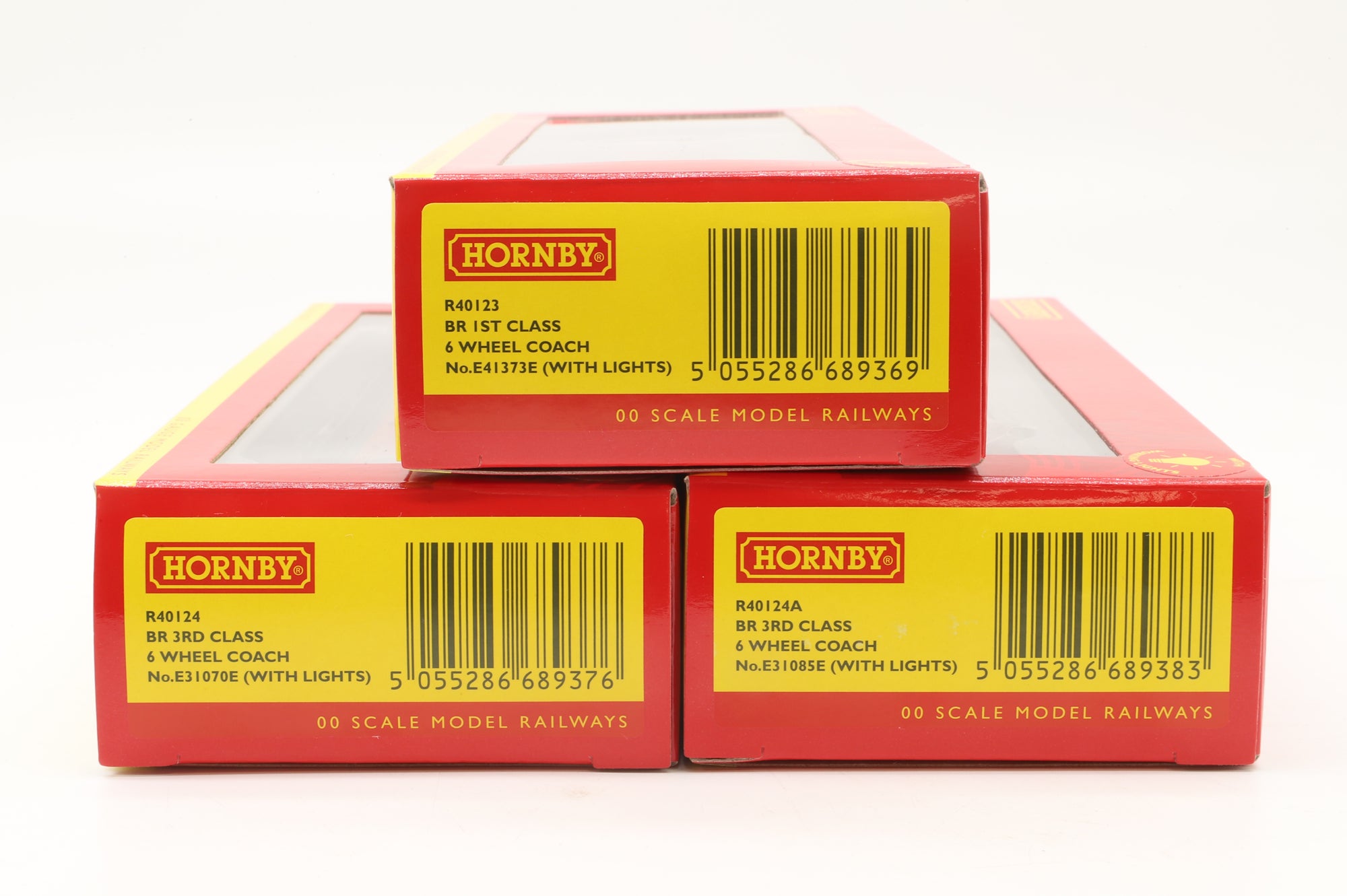 Hornby OO Rake Of 3 BR 6 Wheel Coaches Inc. R40123 R40124 & R40124A