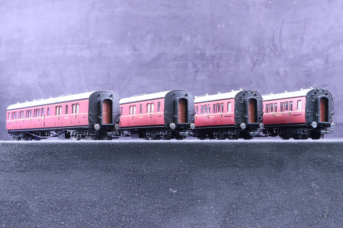Hornby OO Rake Of 4 BR(W) Hawksworth Maroon Lined Compartment Coaches