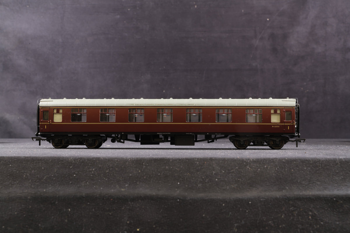 Bachmann OO Rake of 4 Mk1 BR Maroon Coaches