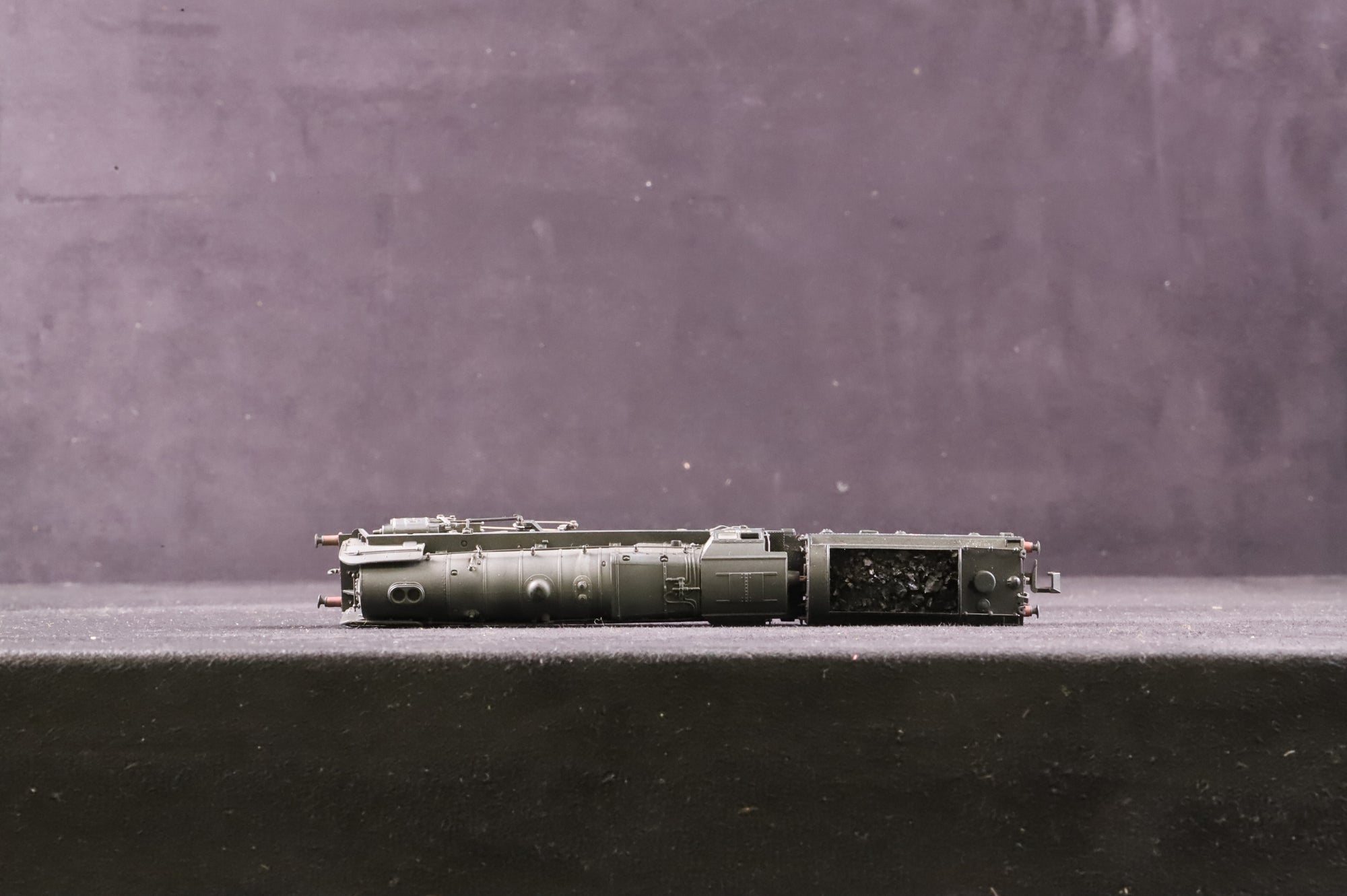 Dapol 2S-013-005 Class 9F 92006 in BR Black w/ Early Emblems & BR1G Tender - Weathered