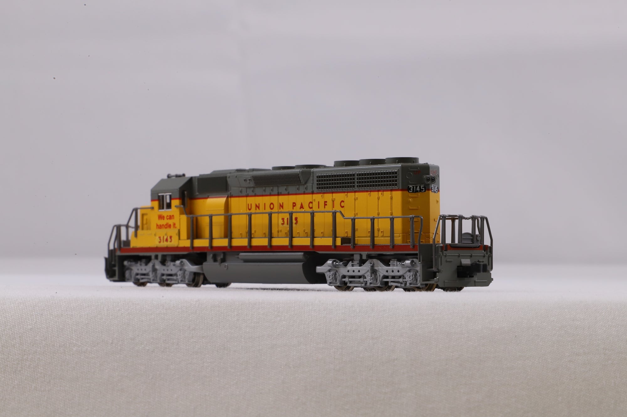 Kato N 176-4812 SD40-2 Early UP '3145' Diesel Locomotive Renumbered