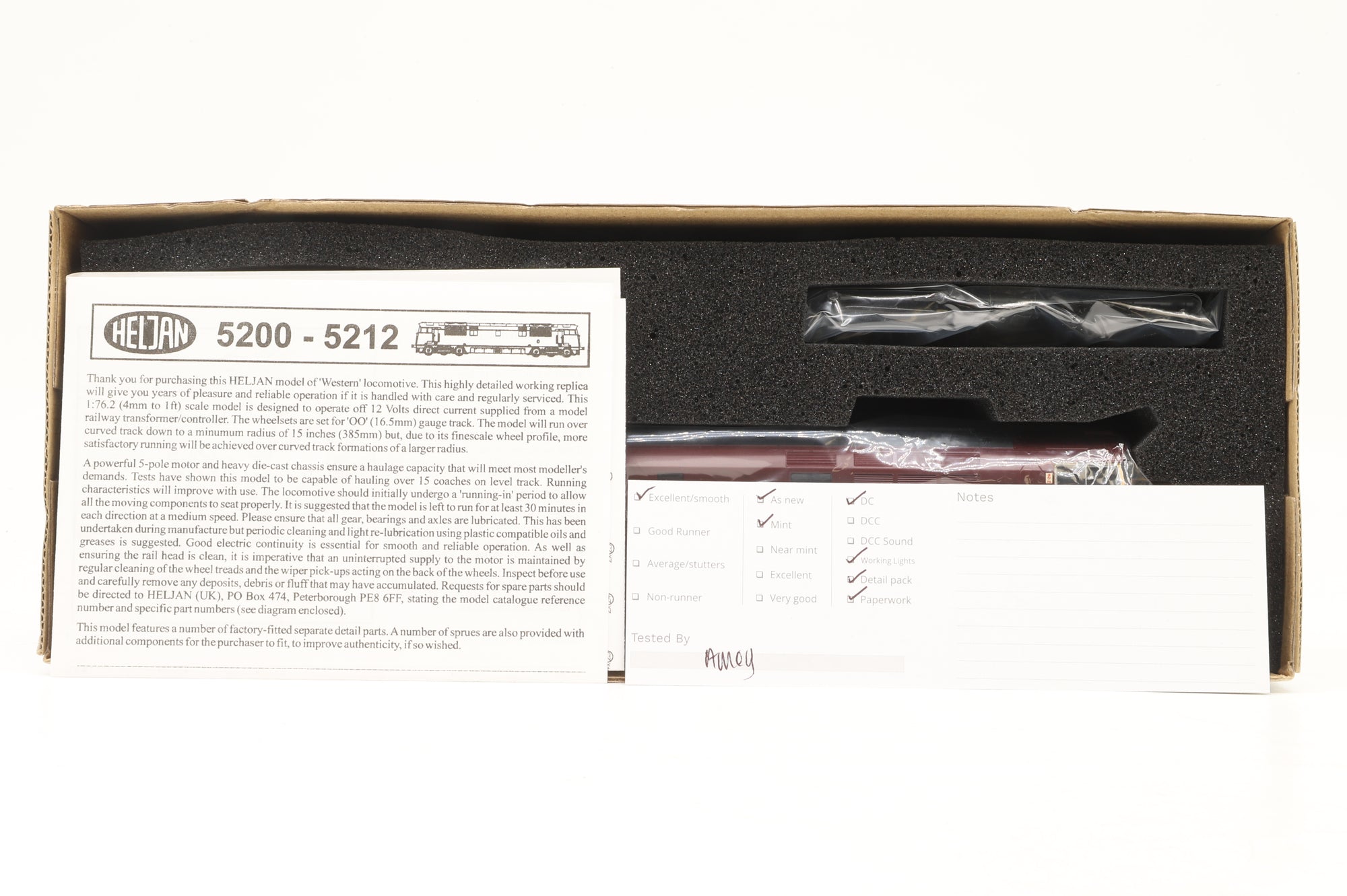 Heljan OO 5211 Class 52 Western D1041 'Western Prince' BR Maroon