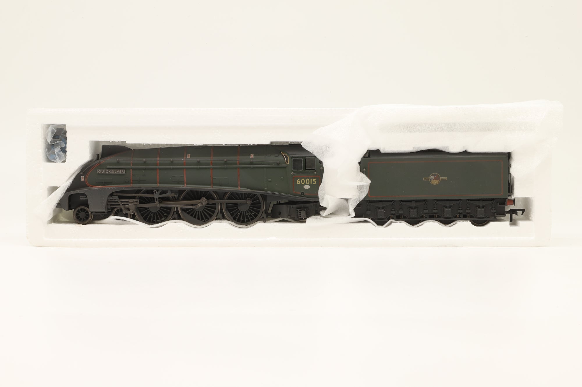 Bachmann OO 31-960A Class A4 '60015' 'Quicksilver' BR Green L/C Weathered