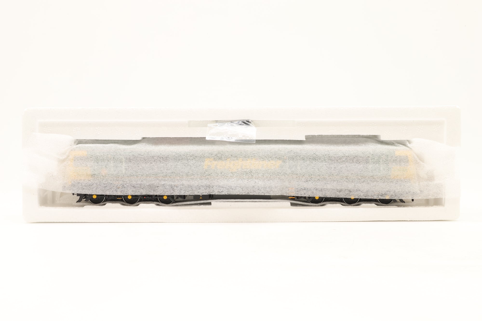 Bachmann OO 32-975 Class 66/9 66952 in Freightliner Livery