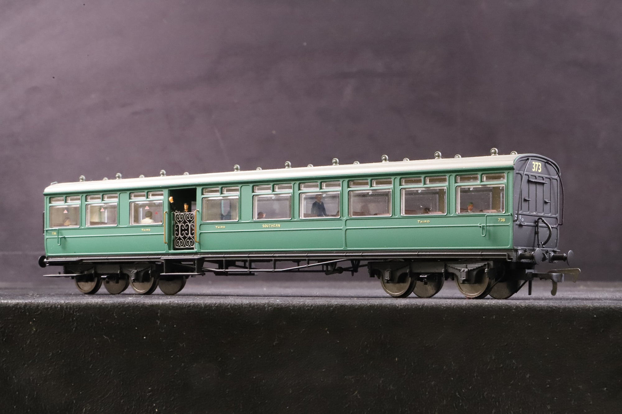 KMRC OO K1002 LSWR Gate Stock Set 373 in SR Malachite Green