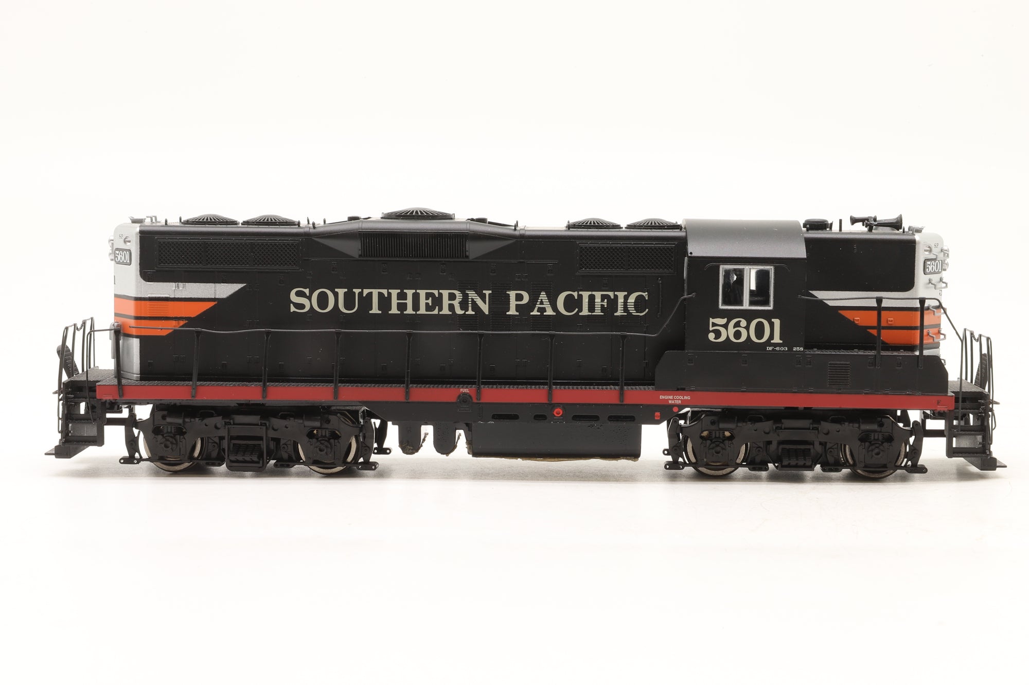 Proto 2000 Series HO 23710 GP9 II Diesel Locomotive '5601' SP