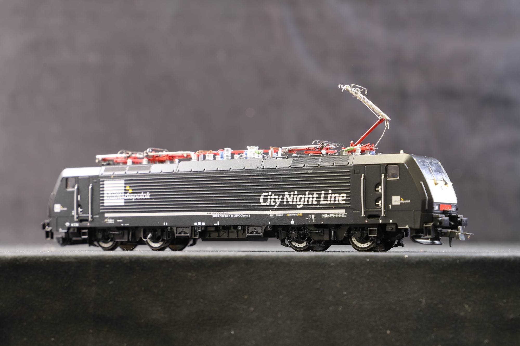 Roco/LS Models HO CityNightLine Sleeper Train