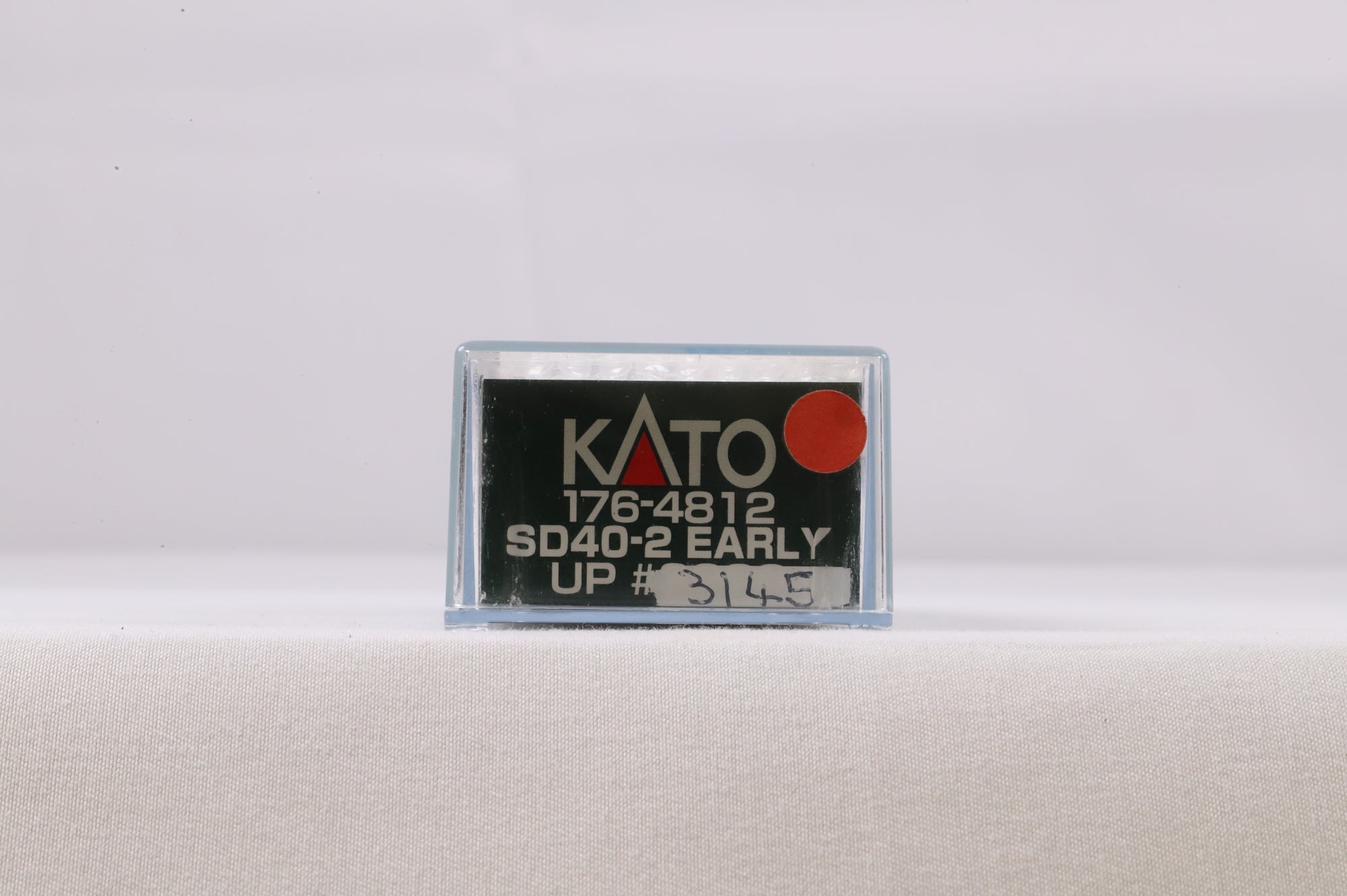 Kato N 176-4812 SD40-2 Early UP '3145' Diesel Locomotive Renumbered