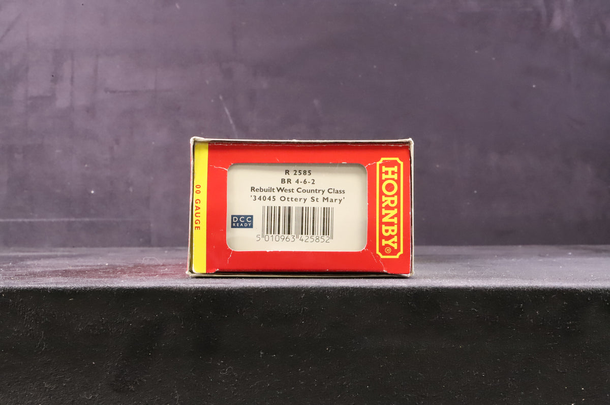 Hornby OO R2585 Rebuilt West Country &#39;34104&#39; BR Lined Green L/C Renamed &amp; Renumbered