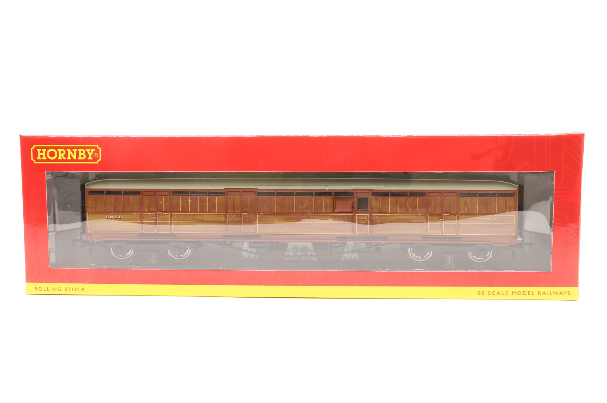 Hornby OO Rake Of 4 Gresley Teak Coaches Inc. R4170E, R4173D, R4530A & R4174A
