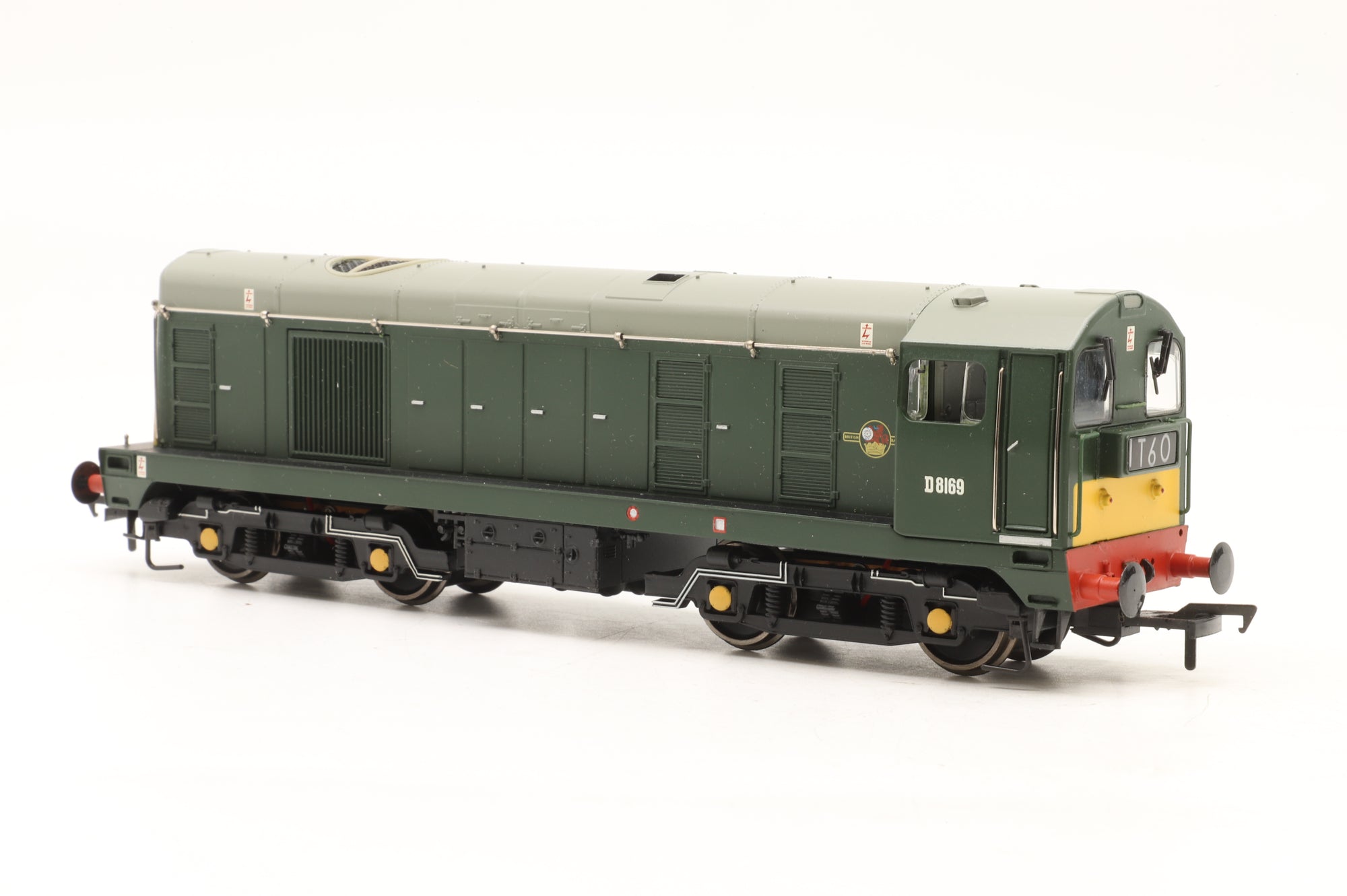Bachmann OO 32-028A Class 20 D8169 in BR Green w/ Indicator Boxes