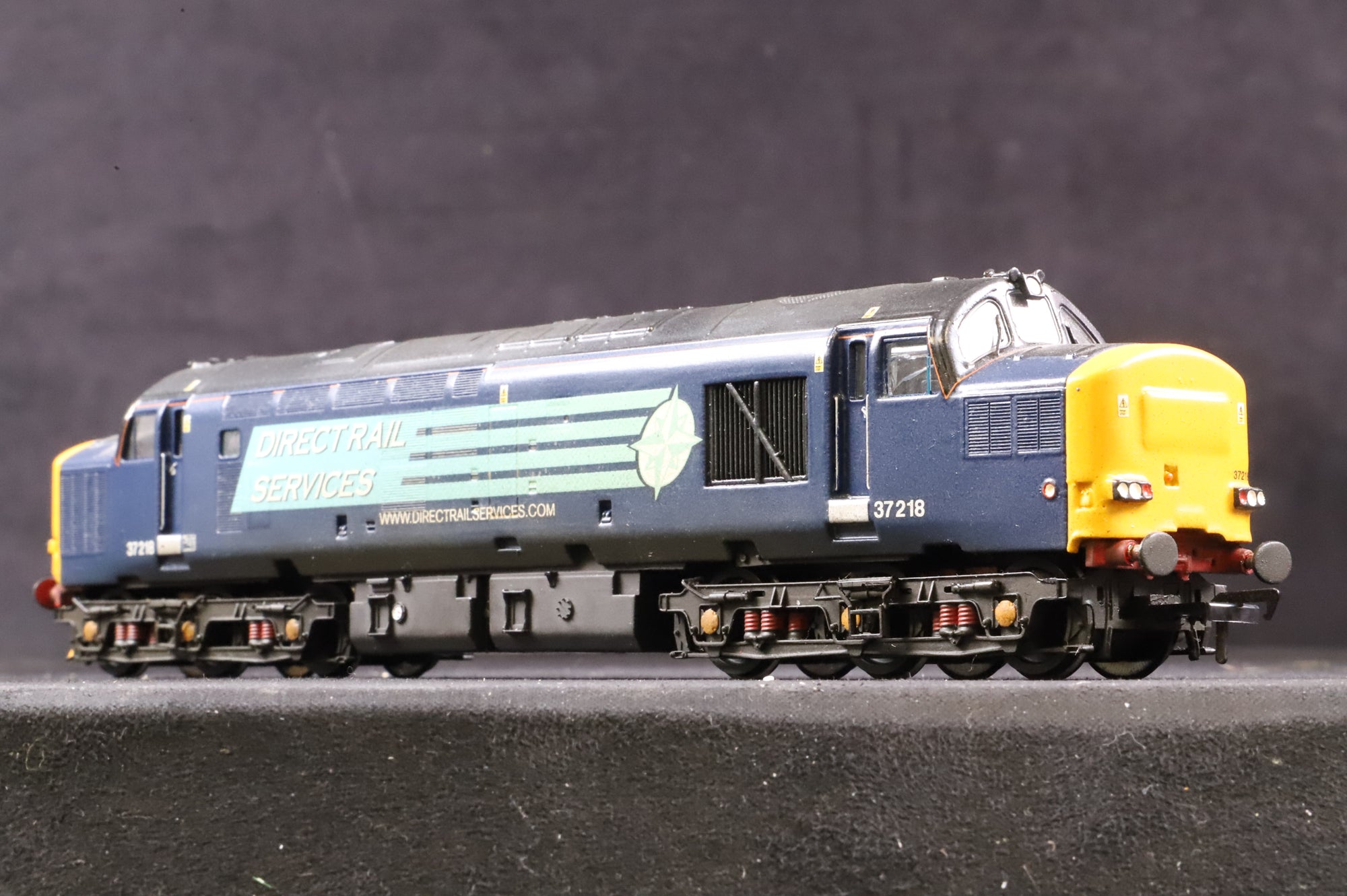 WORKSHOP Bachmann OO Class 37 37218 in DRS Compass Livery - Weathered