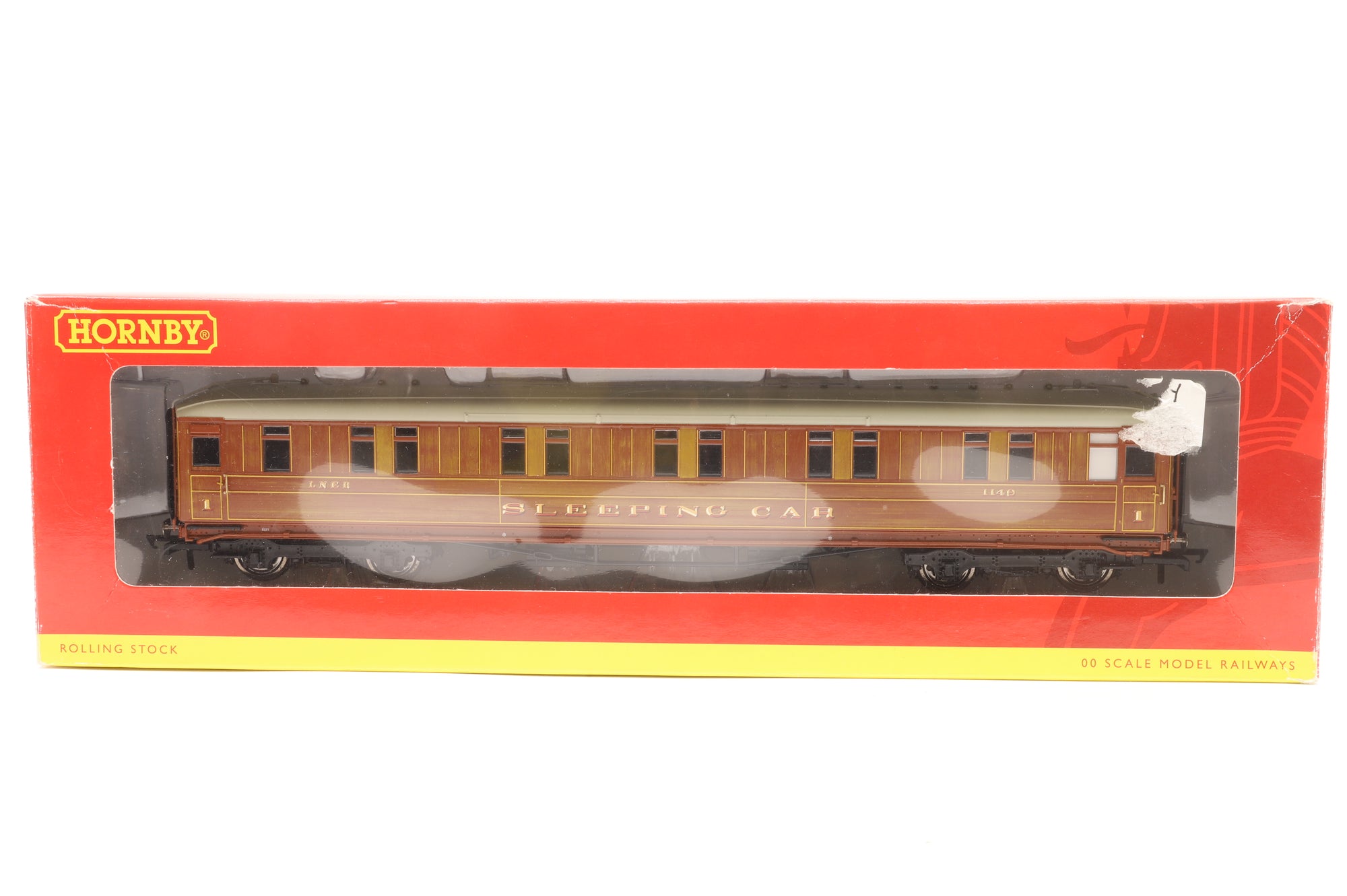 Hornby OO Rake Of 4 Gresley Teak Coaches Inc. R4170E, R4173D, R4530A & R4174A