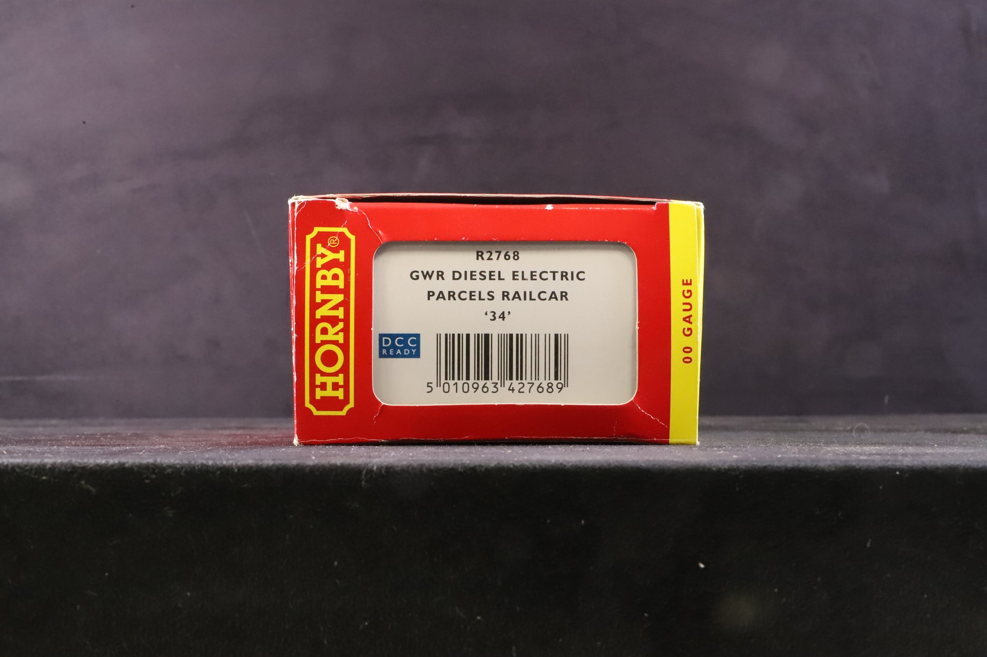 Hornby OO R2768 GWR Diesel Railcar Express Parcels 'No. 34'