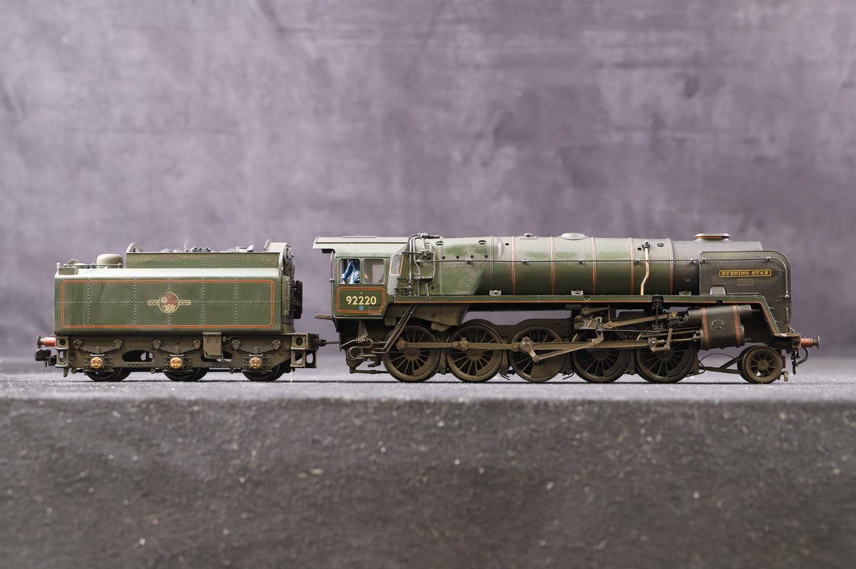 Bachmann OO 32-850 Class 9F 2-10-0 Standard &#39;92220&#39; &#39;Evening Star&#39; BR Green BR1G Tender L/C, Weathered