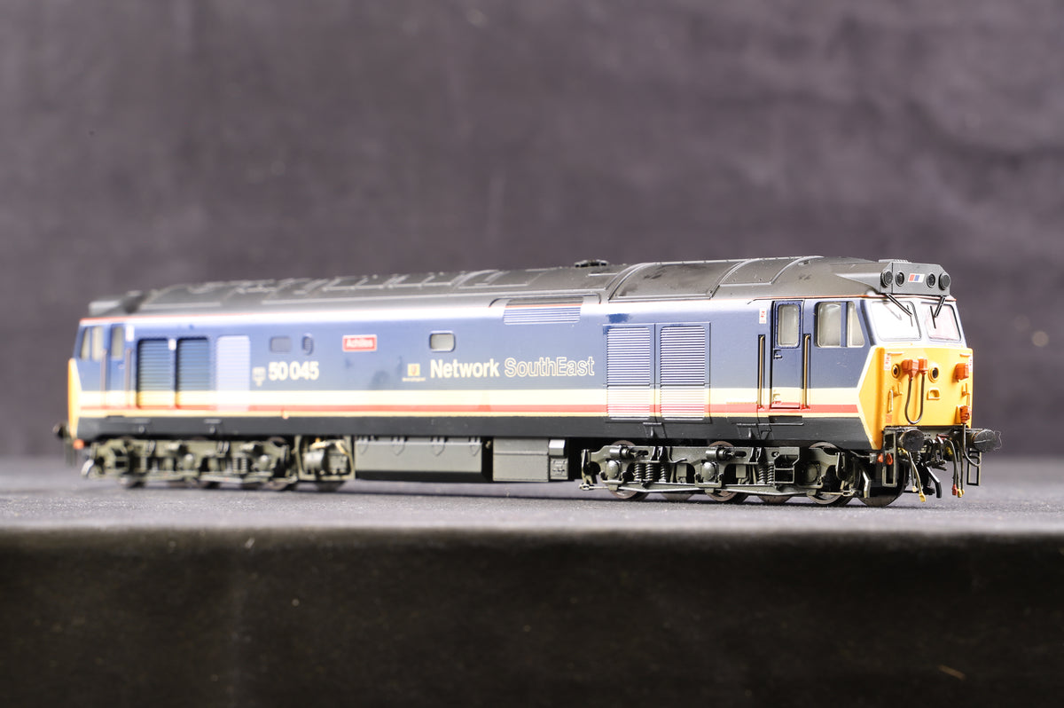 Hornby OO R2350 BR Co-Co Diesel Electric Class 50 &#39;Achilles&#39; &#39;50045&#39;, Weathered