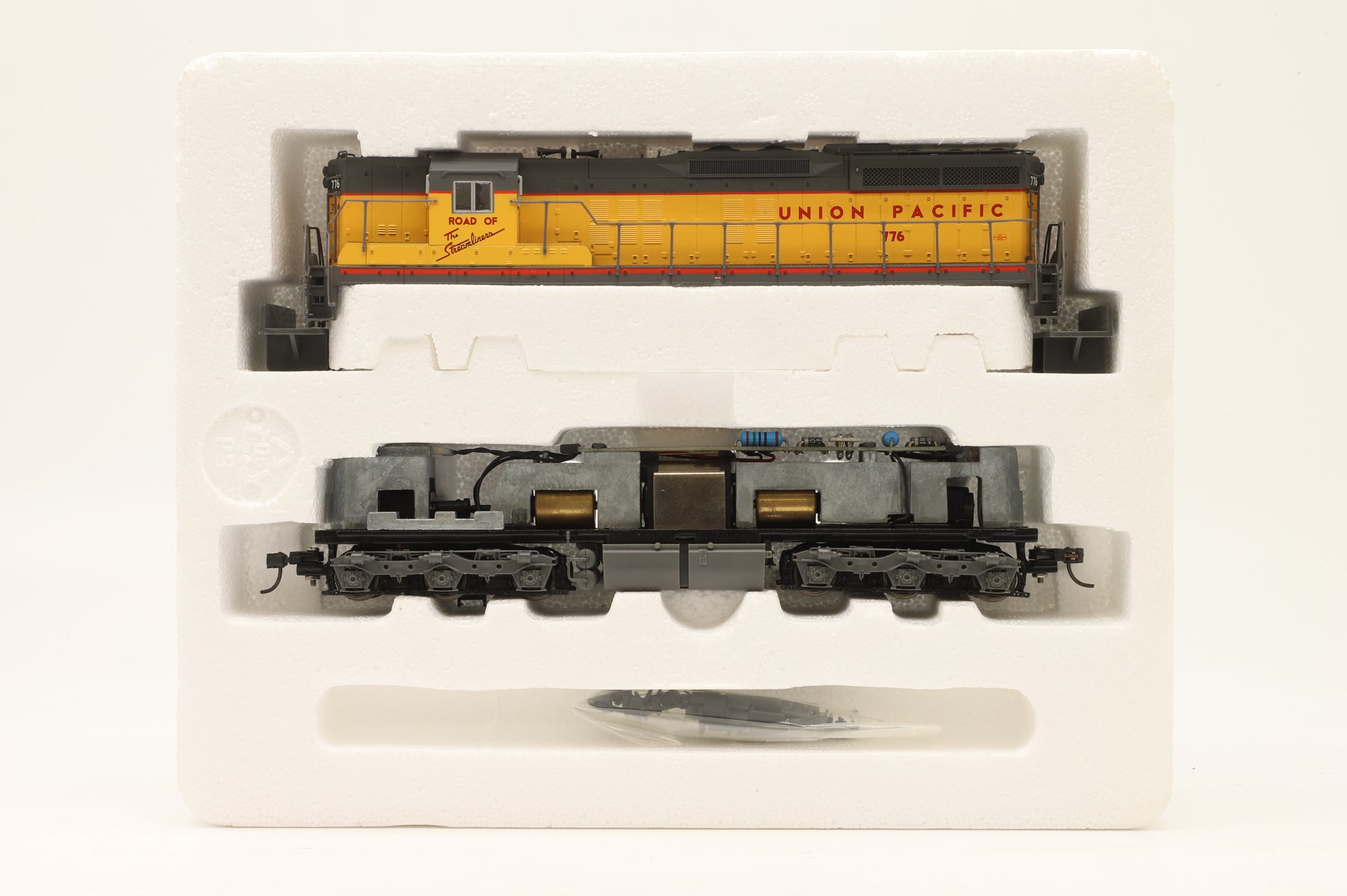 Proto 2000 HO 8099 SD7 w/ Dynamic Brake #776 in UP Livery