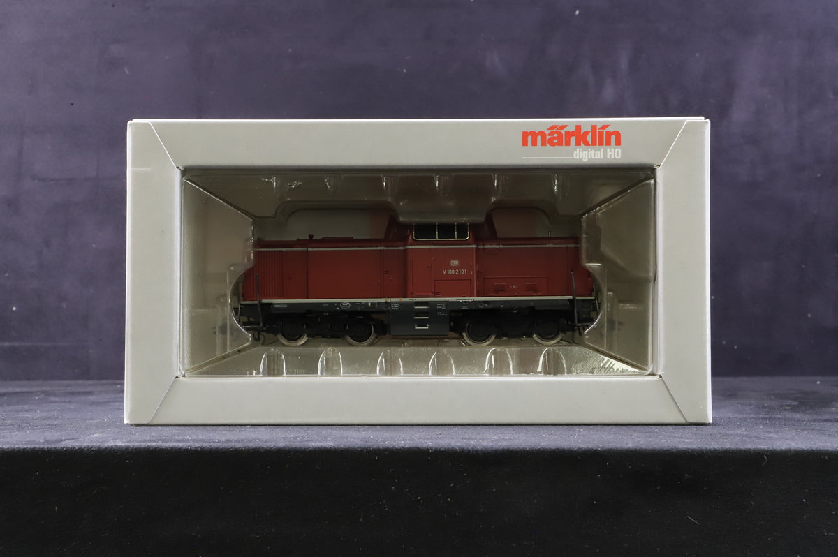 Marklin HO 37724 Class V100 &#39;2101&#39; DB Digital