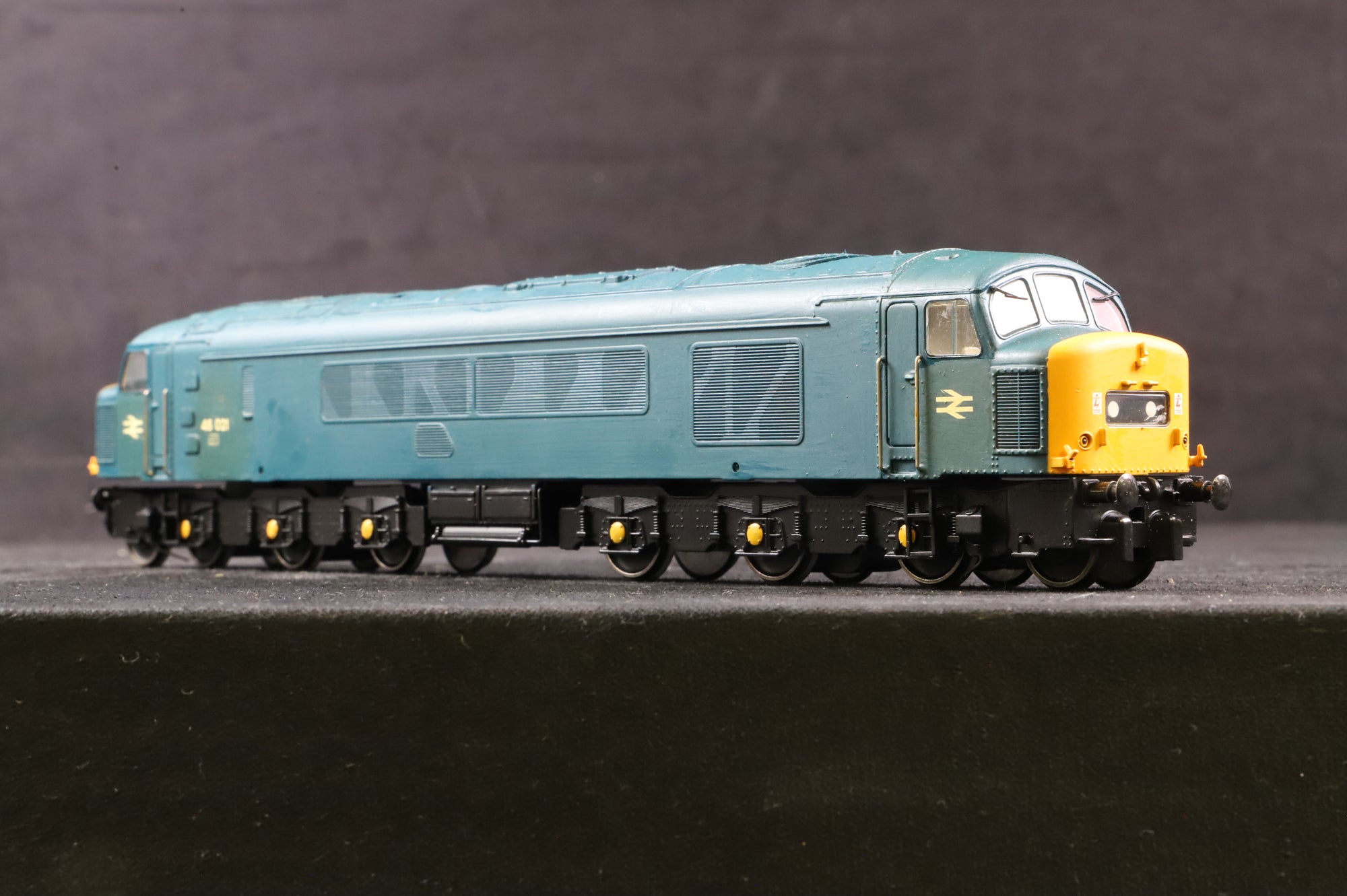 WORKSHOP Bachmann OO Class 46 46021 in BR Blue